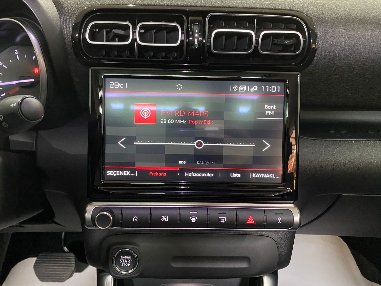 2024 Benzin Otomatik Citroen C3 AirCross Kırmızı Gürel Tasarım Aksesuar Otomotiv San. Tic. Ltd. Şti.