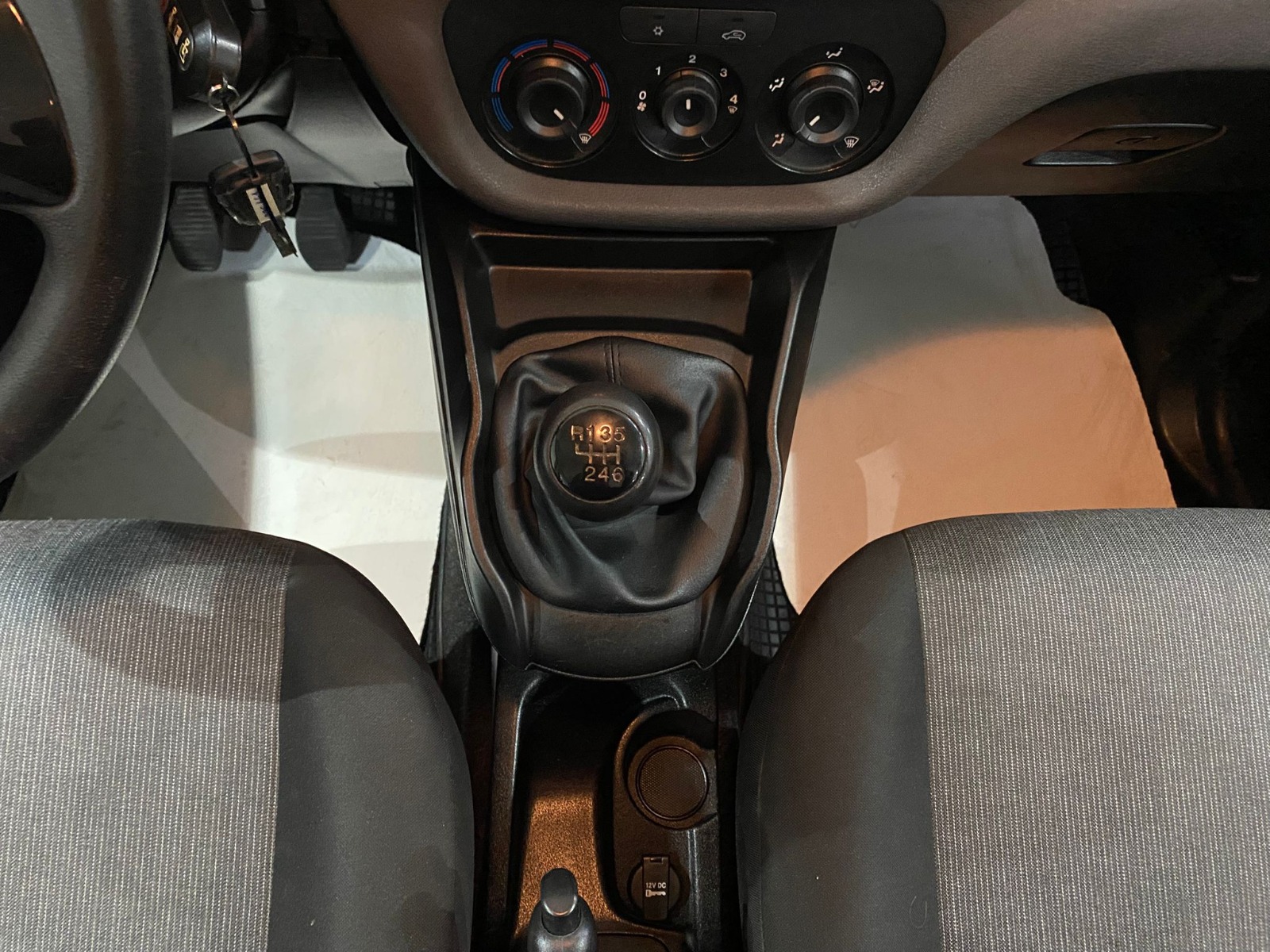 2021 Dizel Manuel Fiat Doblo Beyaz Gürel Tasarım Aksesuar Otomotiv San. Tic. Ltd. Şti.