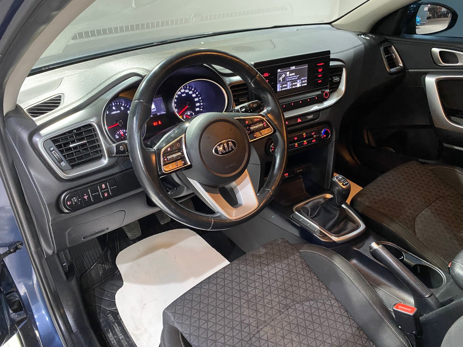 2019 Benzin Manuel Kia Cee'd Mavi Gürel Tasarım Aksesuar Otomotiv San. Tic. Ltd. Şti.
