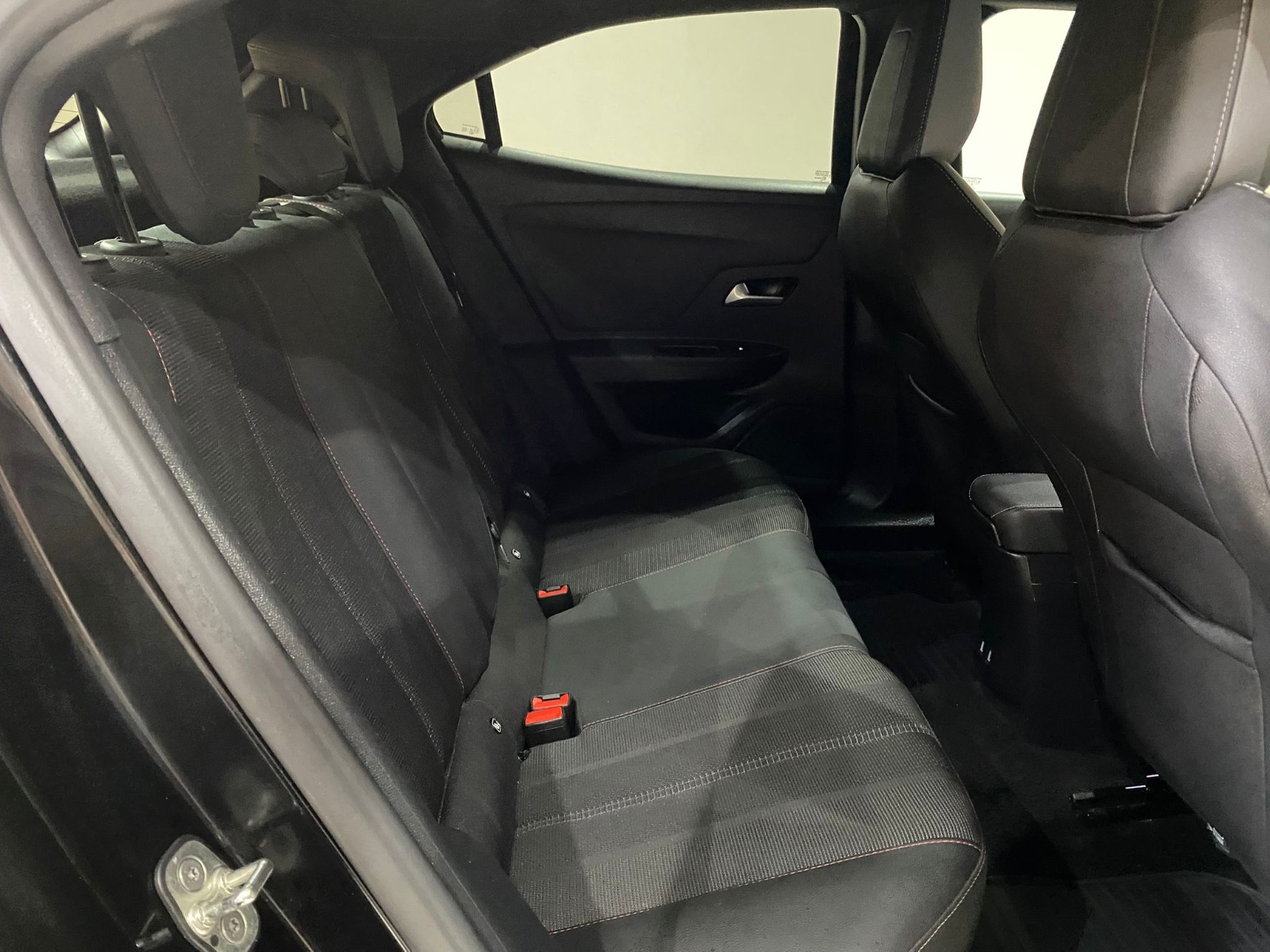 2024 Benzin Otomatik Opel Mokka Siyah Gürel Tasarım Aksesuar Otomotiv San. Tic. Ltd. Şti.