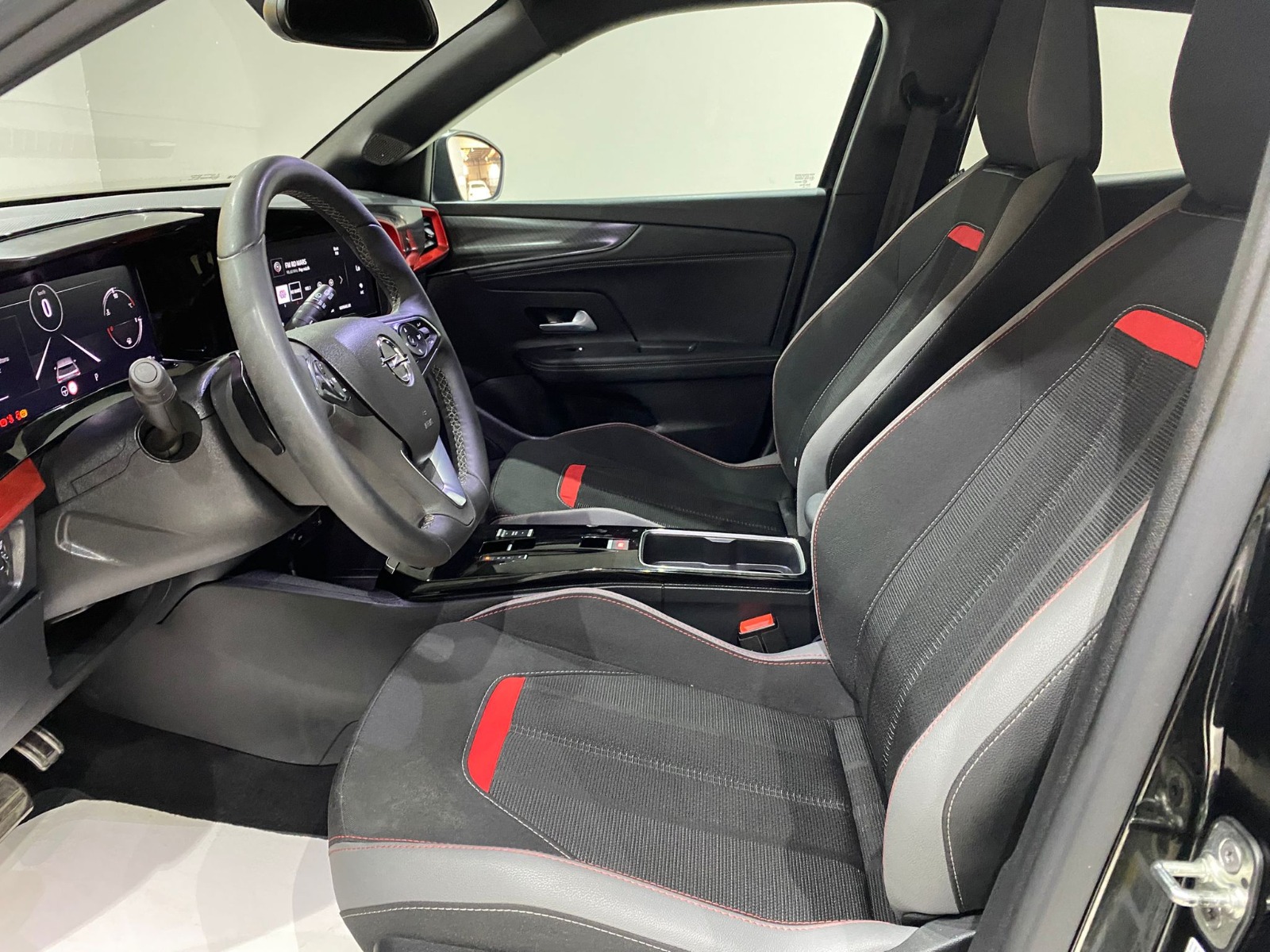 2024 Benzin Otomatik Opel Mokka Siyah Gürel Tasarım Aksesuar Otomotiv San. Tic. Ltd. Şti.