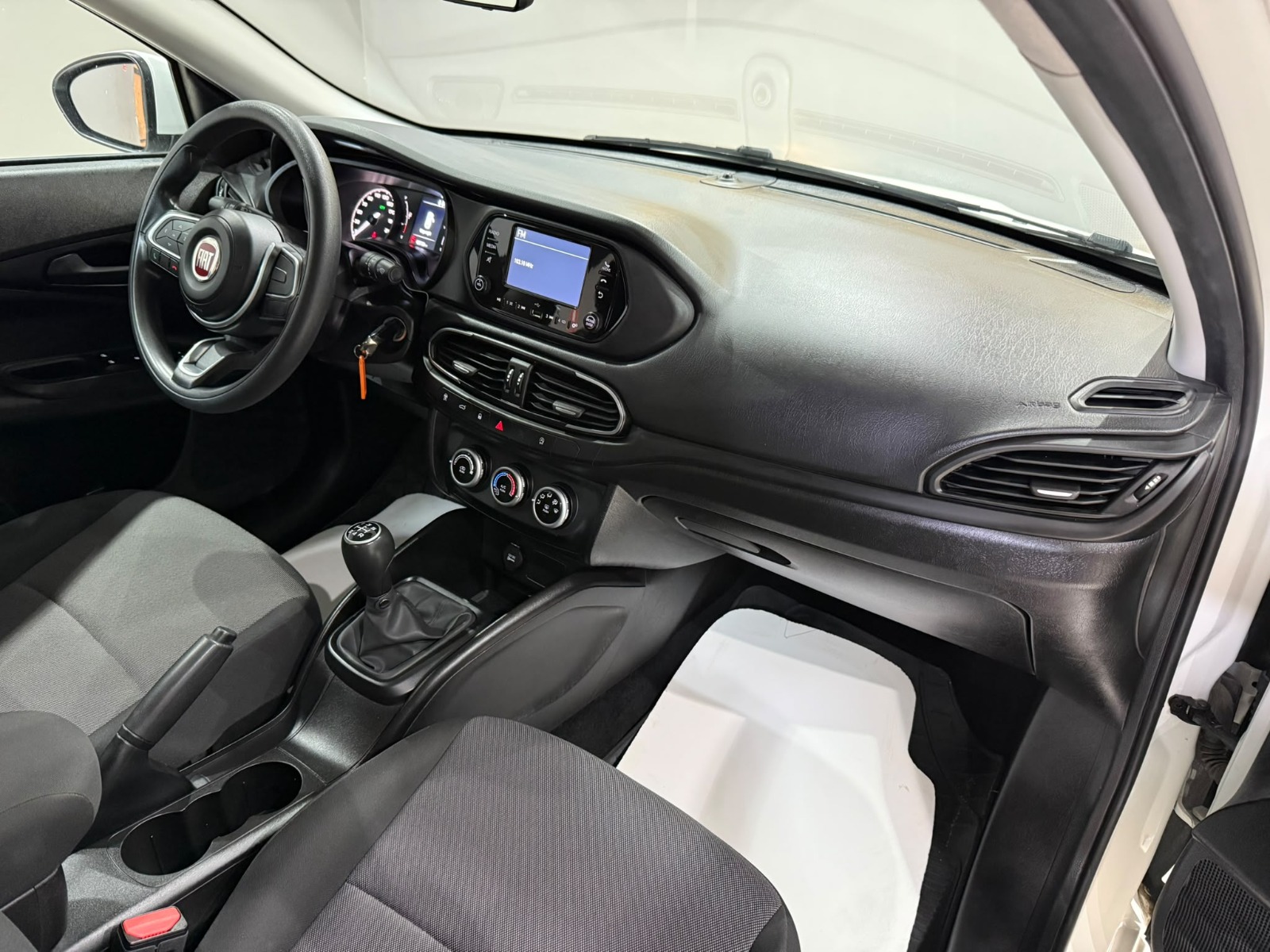 2024 Dizel Manuel Fiat Egea Beyaz Gürel Tasarım Aksesuar Otomotiv San. Tic. Ltd. Şti.