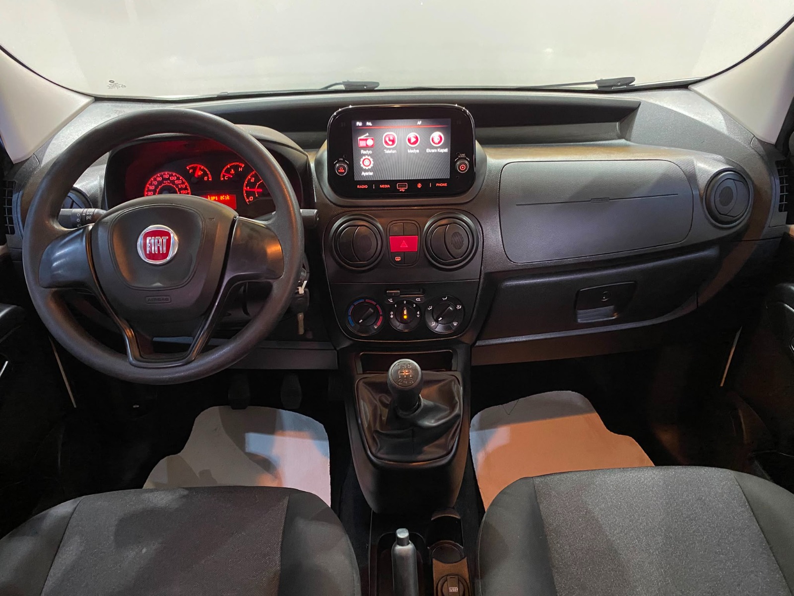 2023 Dizel Manuel Fiat Fiorino Combi Beyaz Gürel Tasarım Aksesuar Otomotiv San. Tic. Ltd. Şti.