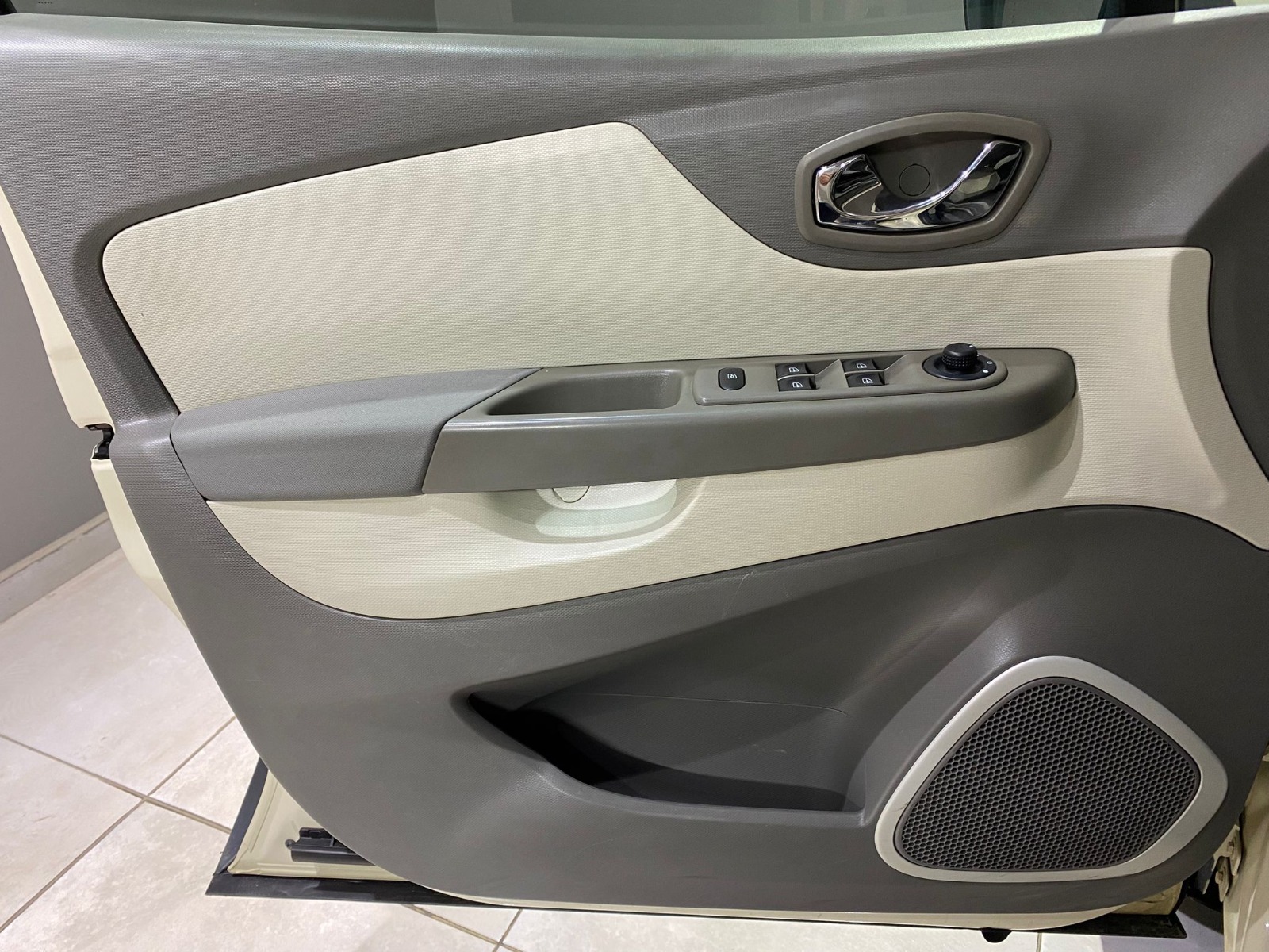2013 Benzin Manuel Renault Captur Beyaz Gürel Tasarım Aksesuar Otomotiv San. Tic. Ltd. Şti.