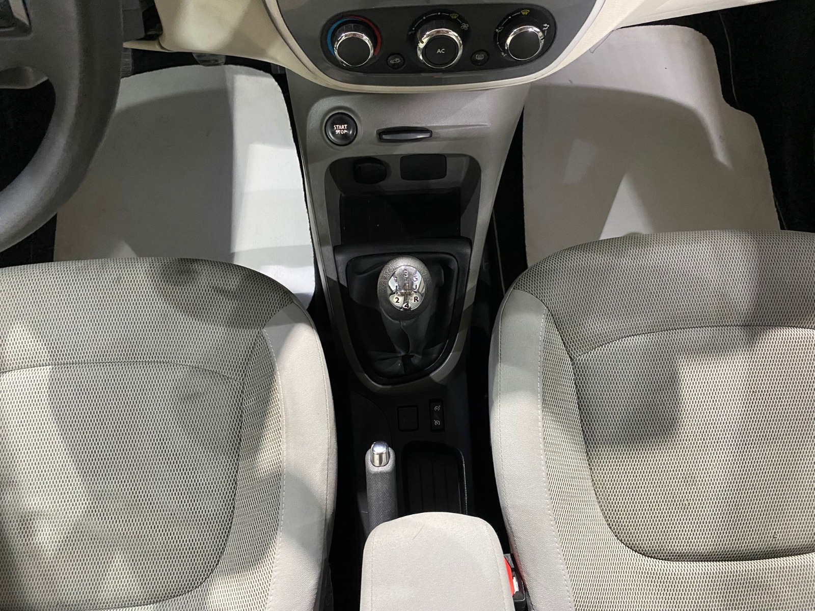2013 Benzin Manuel Renault Captur Beyaz Gürel Tasarım Aksesuar Otomotiv San. Tic. Ltd. Şti.
