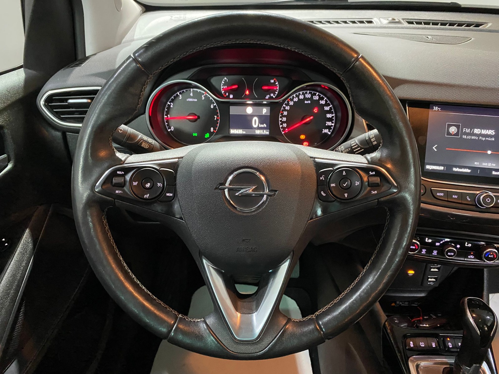 2020 Benzin Otomatik Opel Crossland Kırmızı Gürel Tasarım Aksesuar Otomotiv San. Tic. Ltd. Şti.