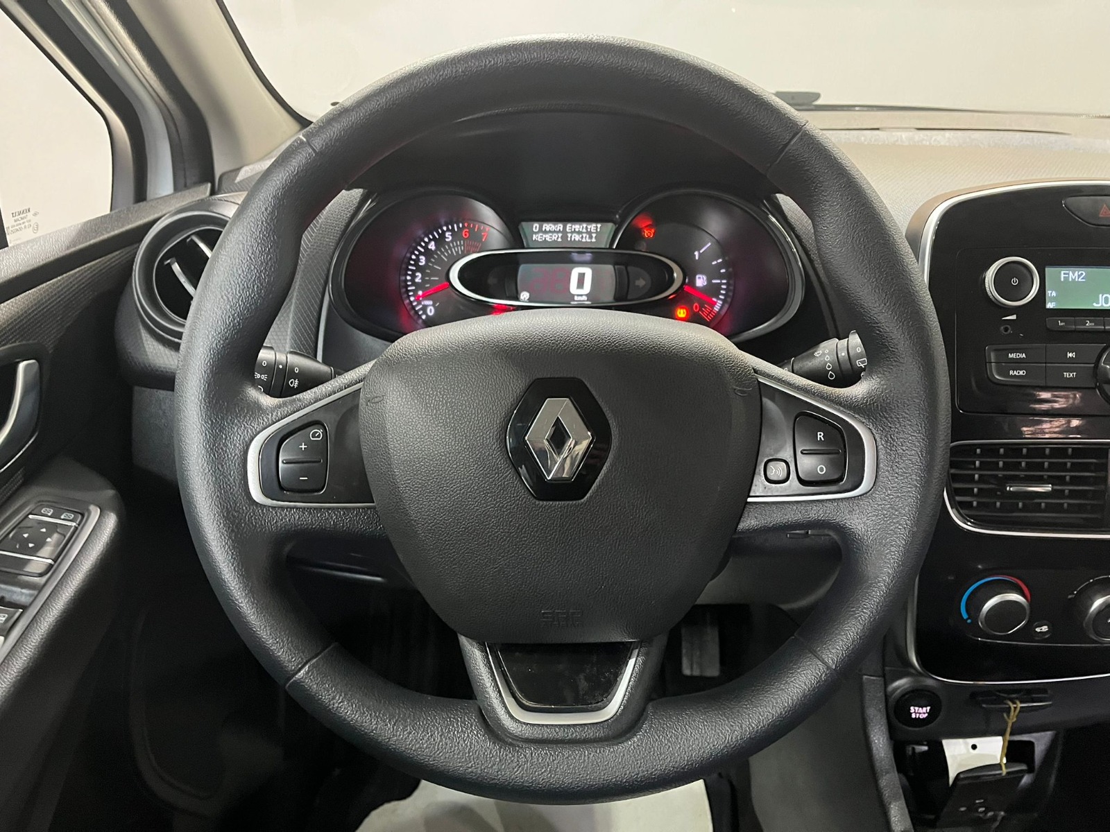 2020 Benzin Manuel Renault Clio Beyaz Gürel Tasarım Aksesuar Otomotiv San. Tic. Ltd. Şti.