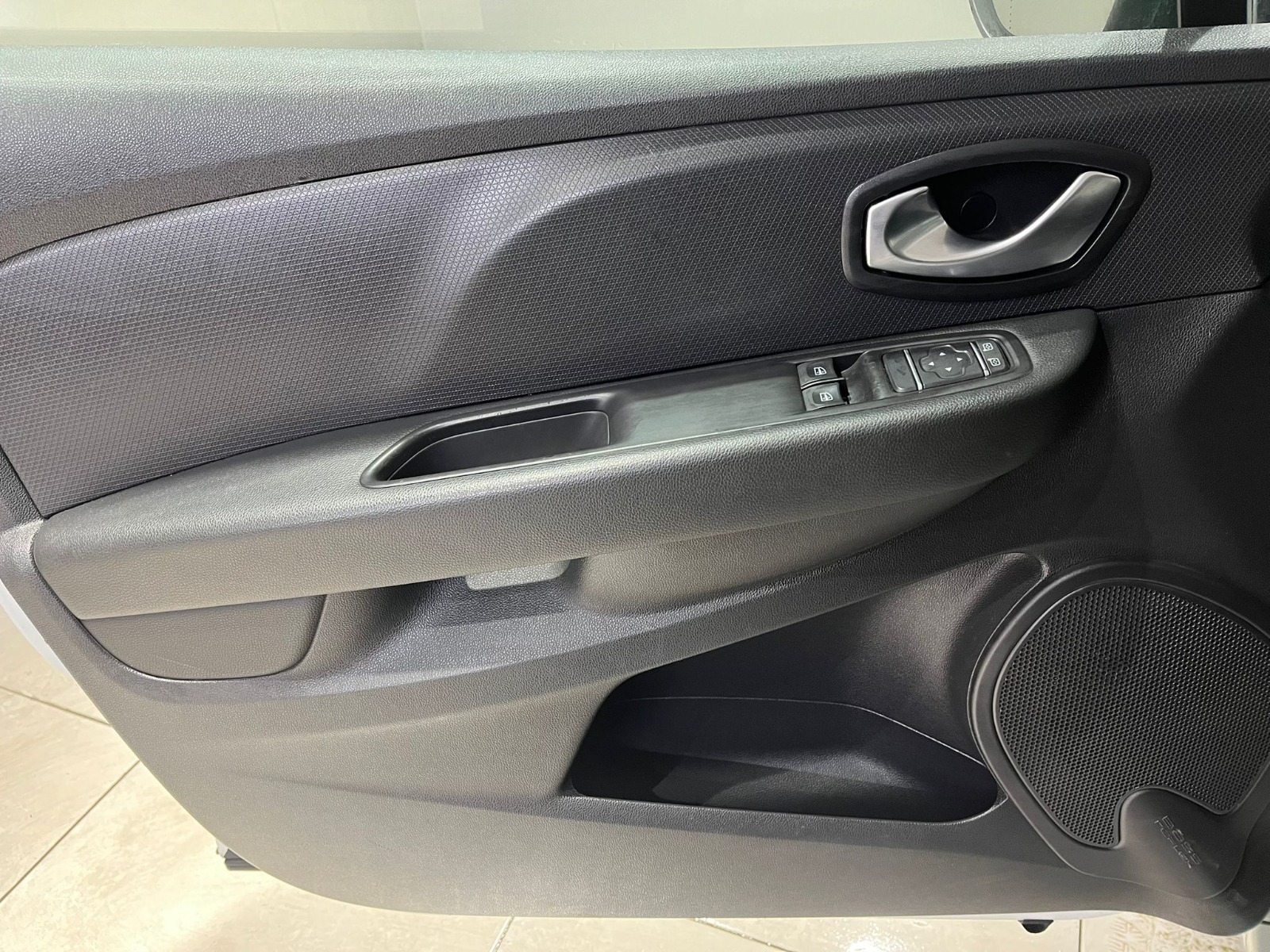 2020 Benzin Manuel Renault Clio Beyaz Gürel Tasarım Aksesuar Otomotiv San. Tic. Ltd. Şti.