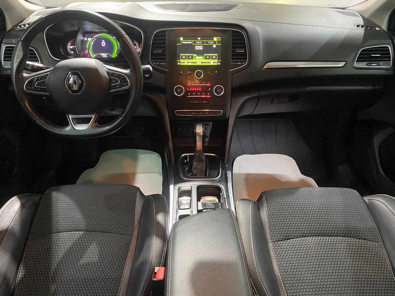 2020 Benzin Otomatik Renault Megane Mavi Gürel Tasarım Aksesuar Otomotiv San. Tic. Ltd. Şti.
