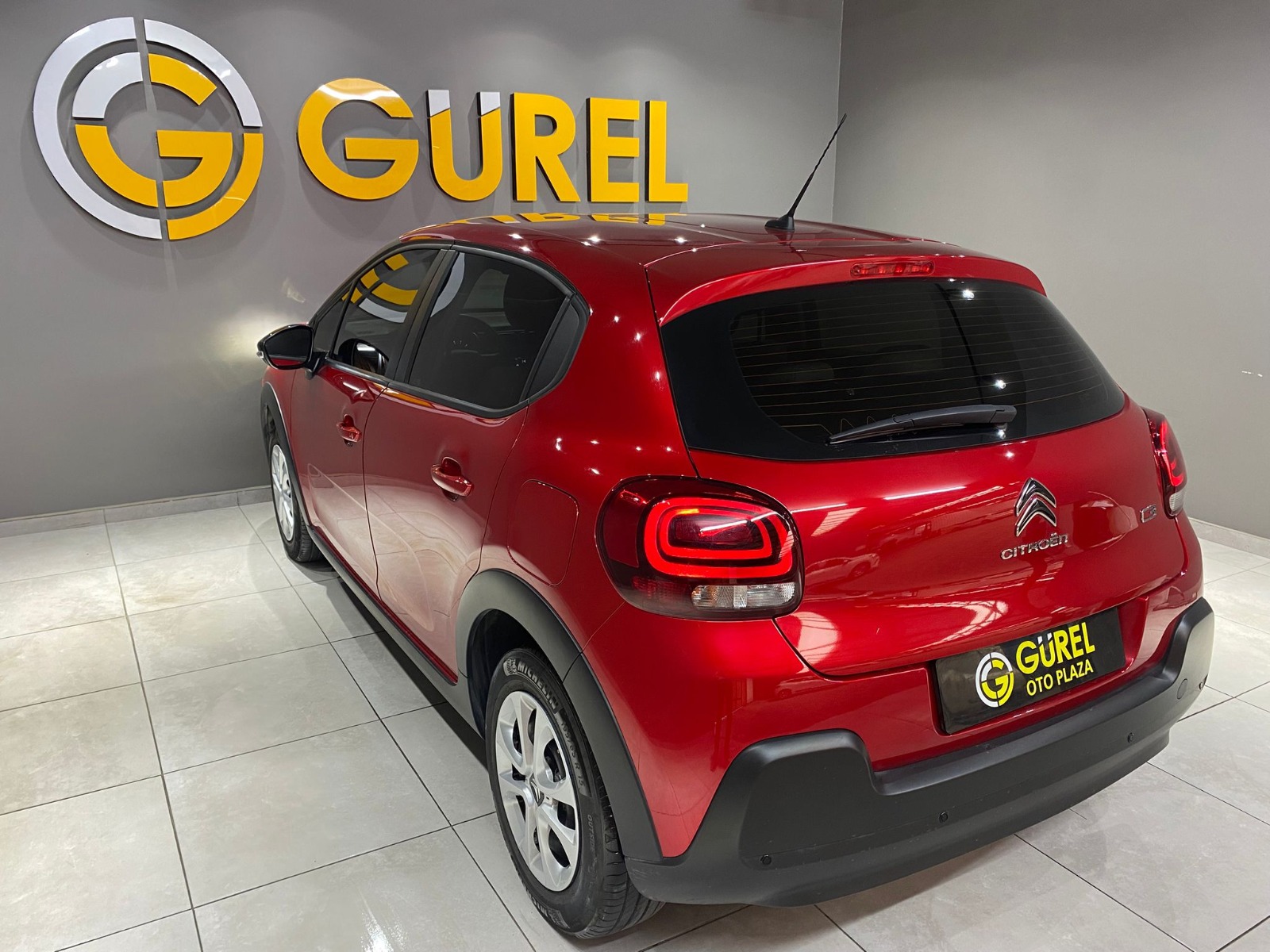 2023 Benzin Manuel Citroen C3 Kırmızı Gürel Tasarım Aksesuar Otomotiv San. Tic. Ltd. Şti.