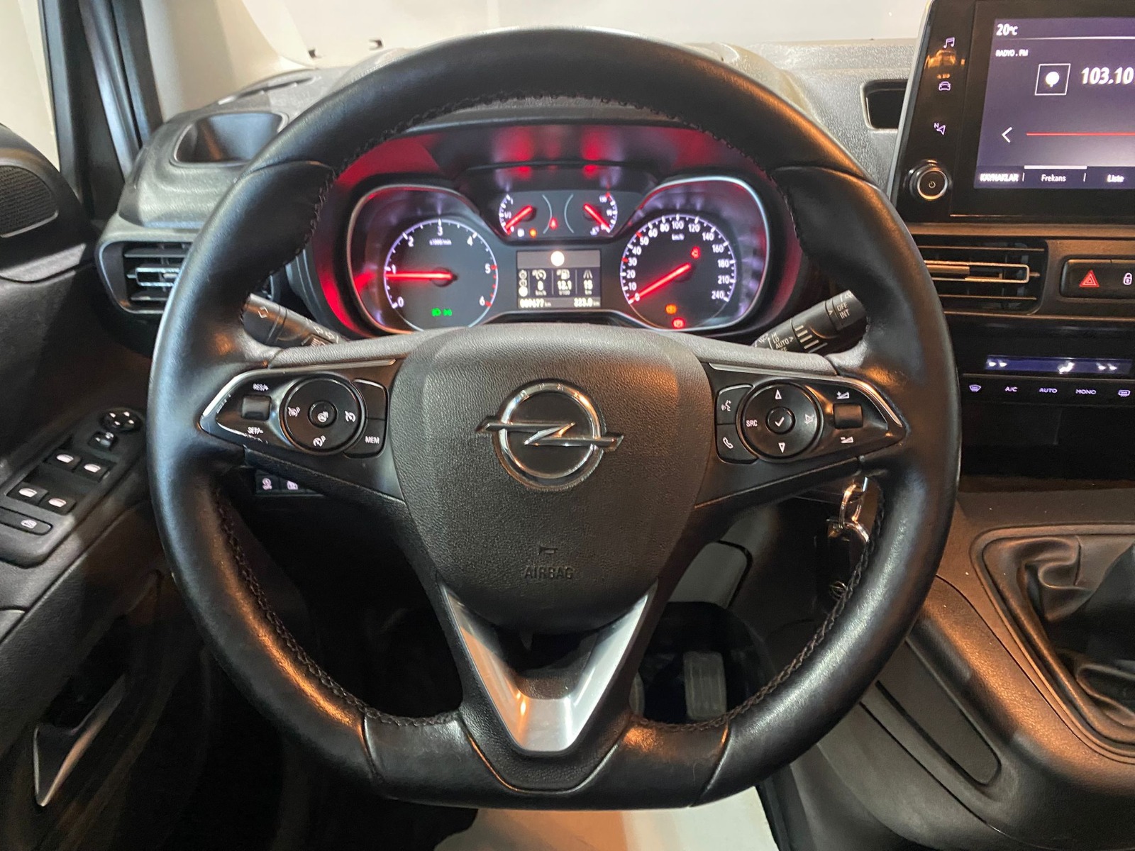 2019 Dizel Manuel Opel Combo Gri Gürel Tasarım Aksesuar Otomotiv San. Tic. Ltd. Şti.