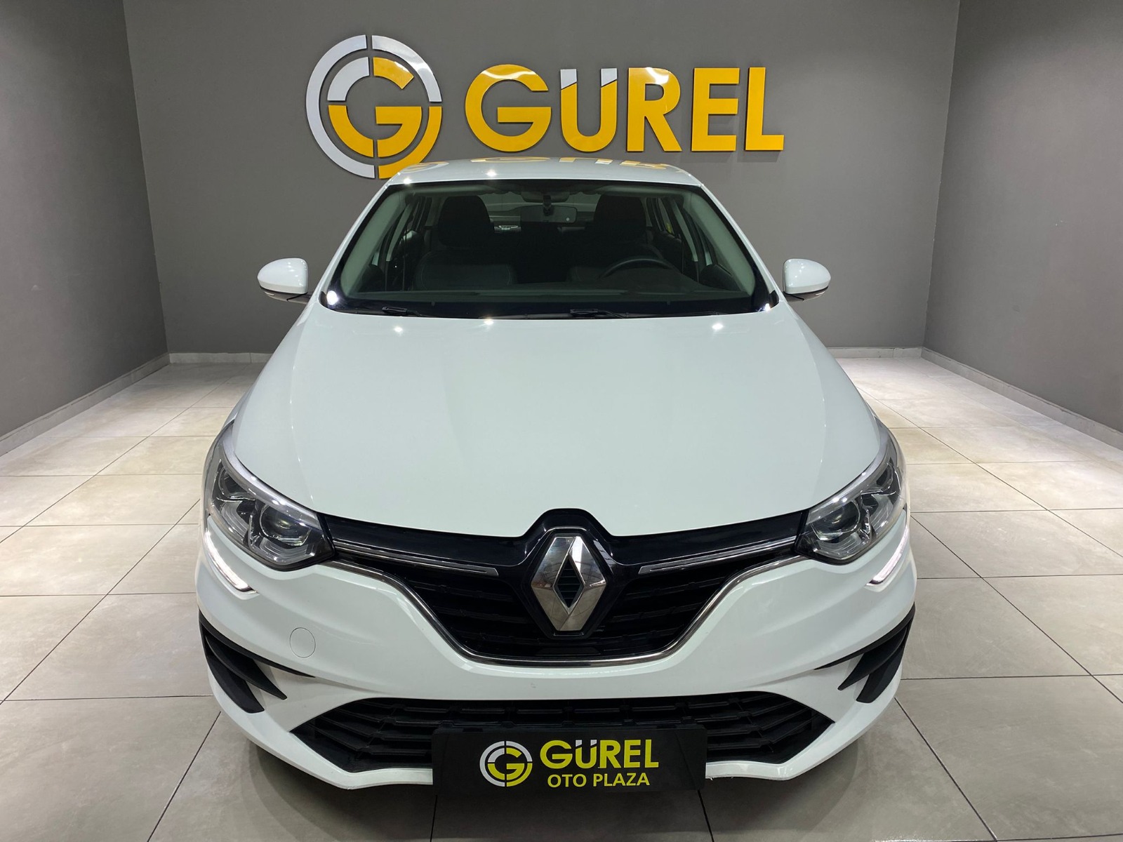 2022 Benzin Otomatik Renault Megane Beyaz Gürel Tasarım Aksesuar Otomotiv San. Tic. Ltd. Şti.