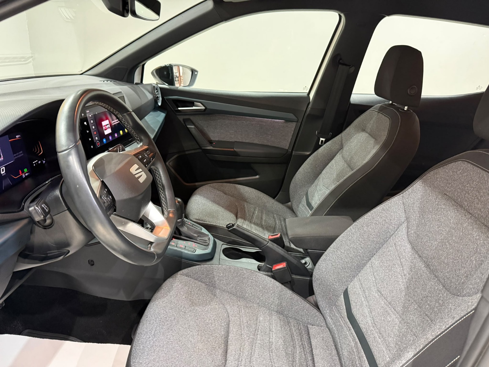 2024 Benzin Otomatik Seat Arona Beyaz Gürel Tasarım Aksesuar Otomotiv San. Tic. Ltd. Şti.