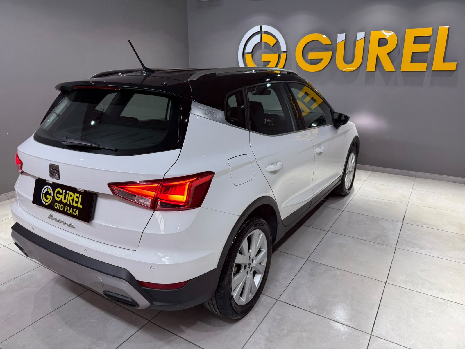 2024 Benzin Otomatik Seat Arona Beyaz Gürel Tasarım Aksesuar Otomotiv San. Tic. Ltd. Şti.