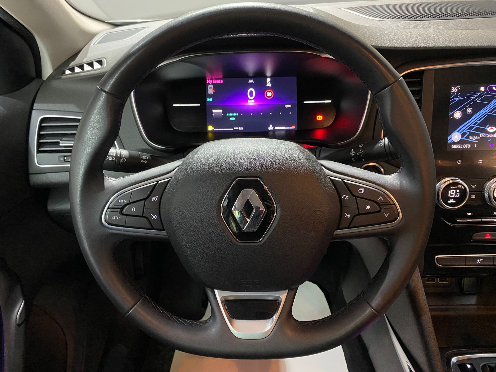 2024 Benzin Otomatik Renault Megane Gri Gürel Tasarım Aksesuar Otomotiv San. Tic. Ltd. Şti.