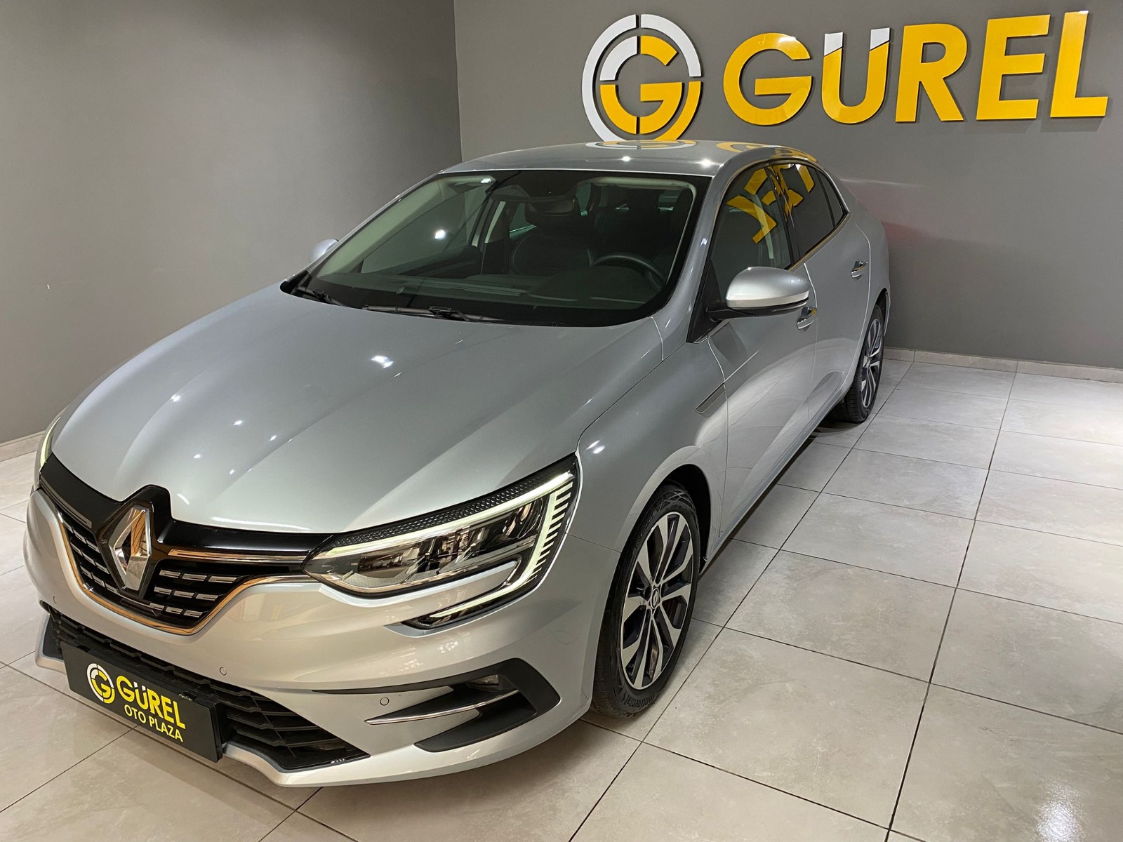 2024 Benzin Otomatik Renault Megane Gri Gürel Tasarım Aksesuar Otomotiv San. Tic. Ltd. Şti.