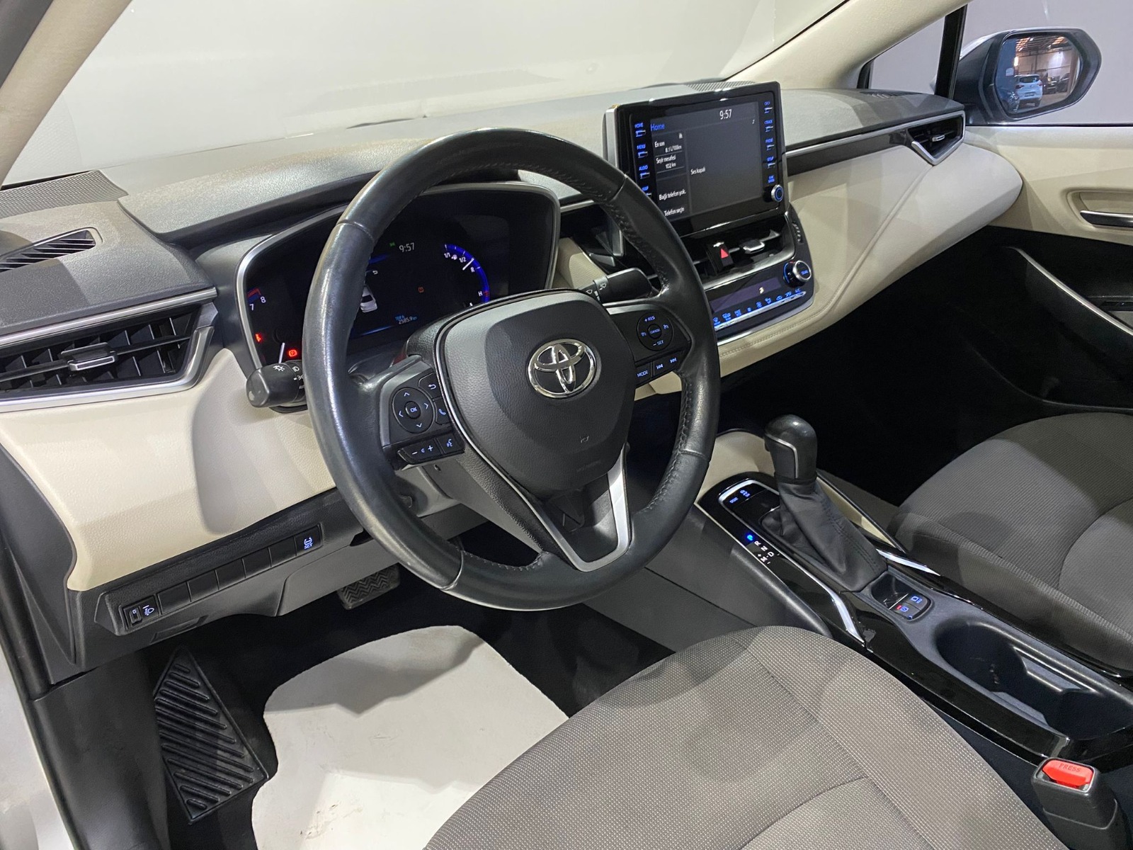 2021 Benzin Otomatik Toyota Corolla Gri Gürel Tasarım Aksesuar Otomotiv San. Tic. Ltd. Şti.