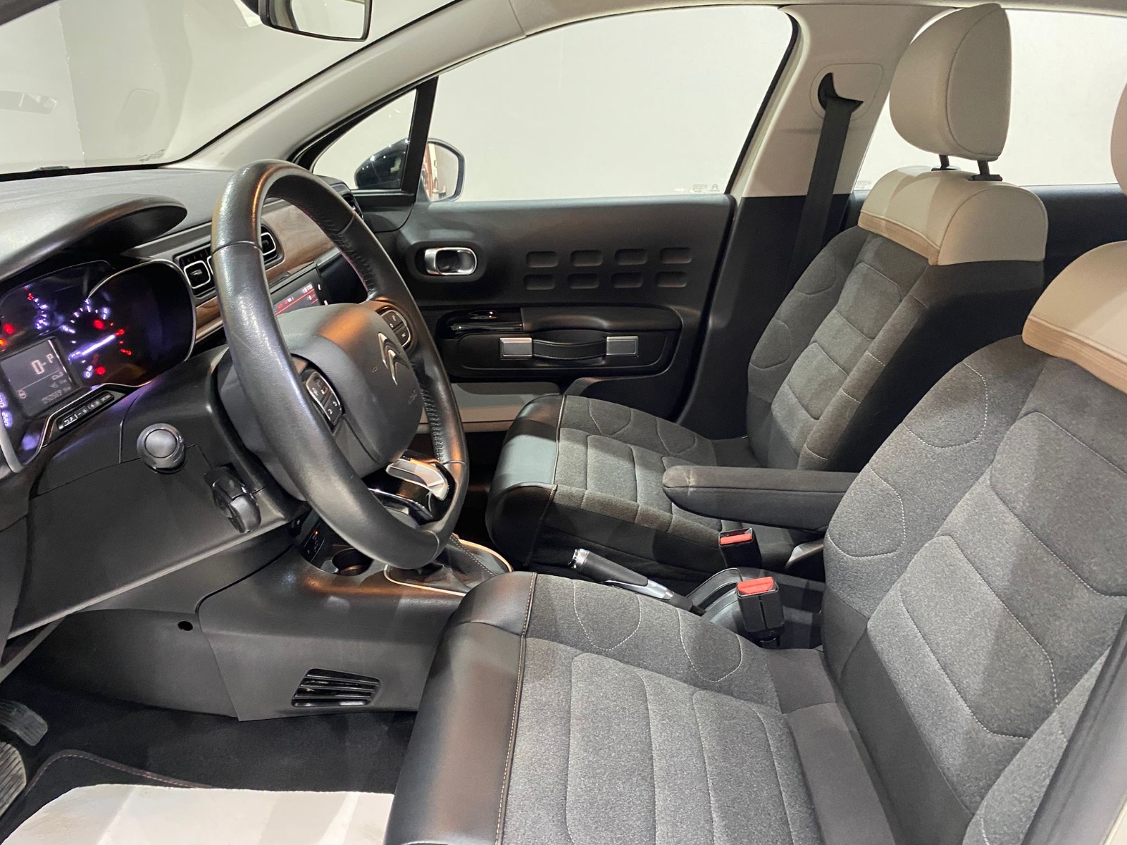 2024 Benzin Otomatik Citroen C3 Gri Gürel Tasarım Aksesuar Otomotiv San. Tic. Ltd. Şti.