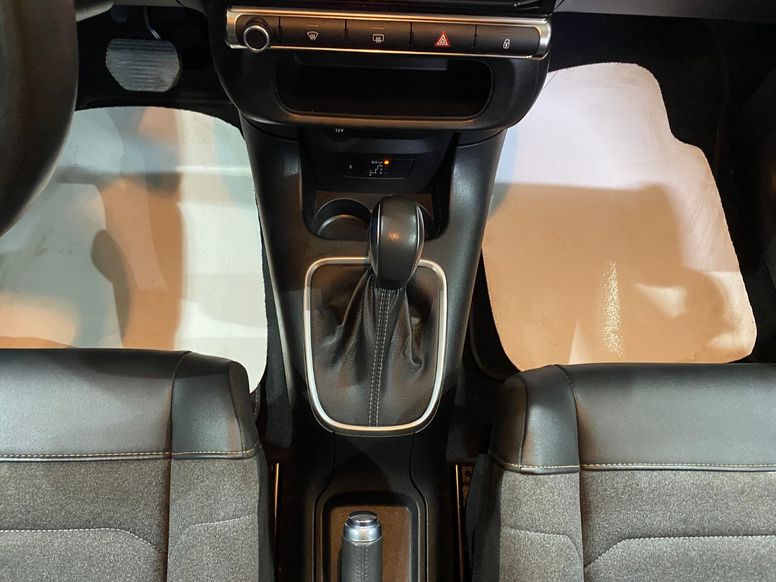 2024 Benzin Otomatik Citroen C3 Gri Gürel Tasarım Aksesuar Otomotiv San. Tic. Ltd. Şti.
