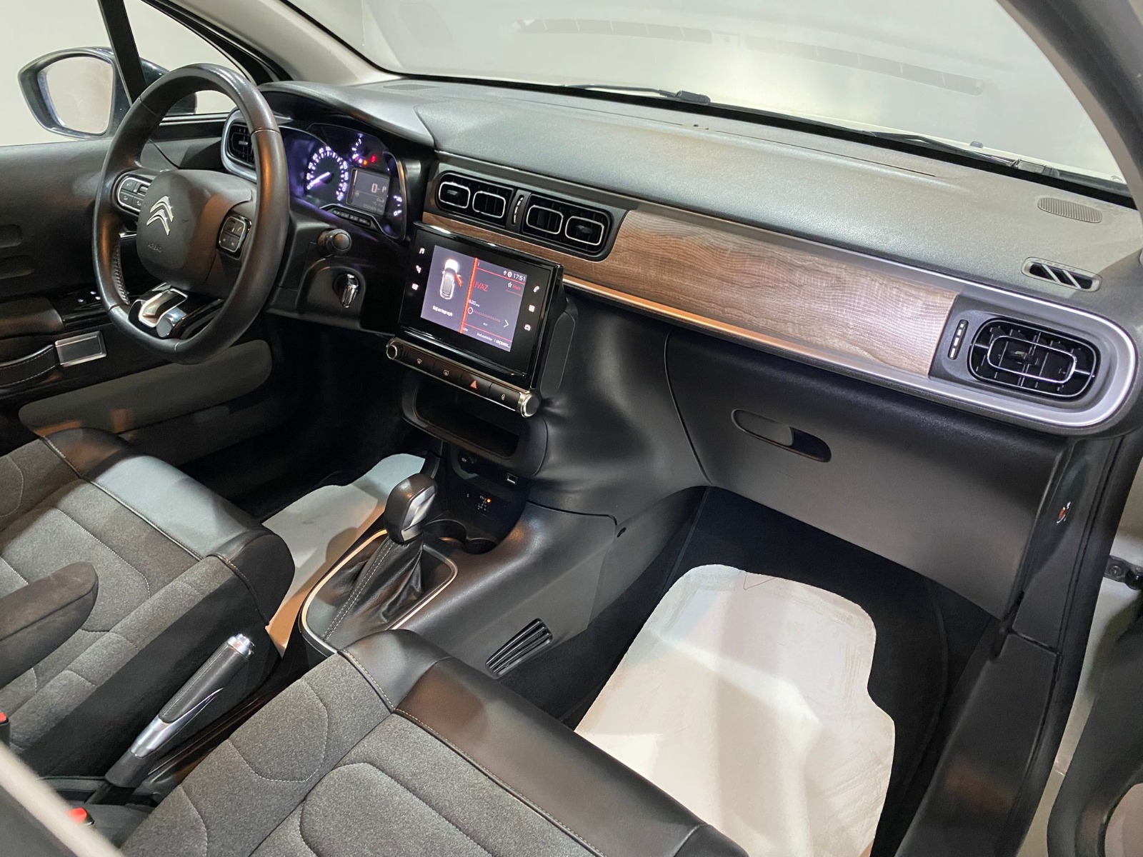 2024 Benzin Otomatik Citroen C3 Gri Gürel Tasarım Aksesuar Otomotiv San. Tic. Ltd. Şti.