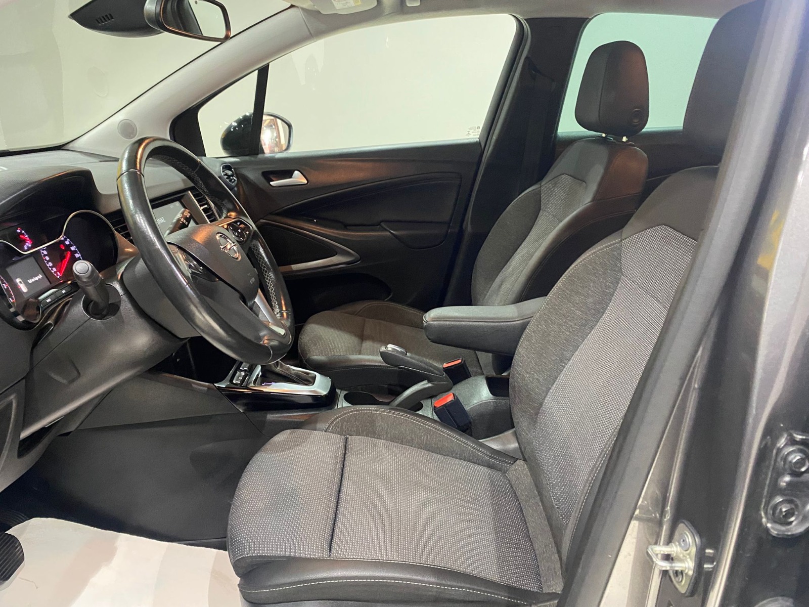 2022 Benzin Otomatik Opel Crossland Gri Gürel Tasarım Aksesuar Otomotiv San. Tic. Ltd. Şti.