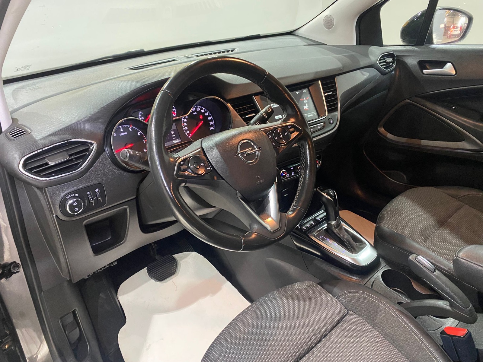 2022 Benzin Otomatik Opel Crossland Gri Gürel Tasarım Aksesuar Otomotiv San. Tic. Ltd. Şti.