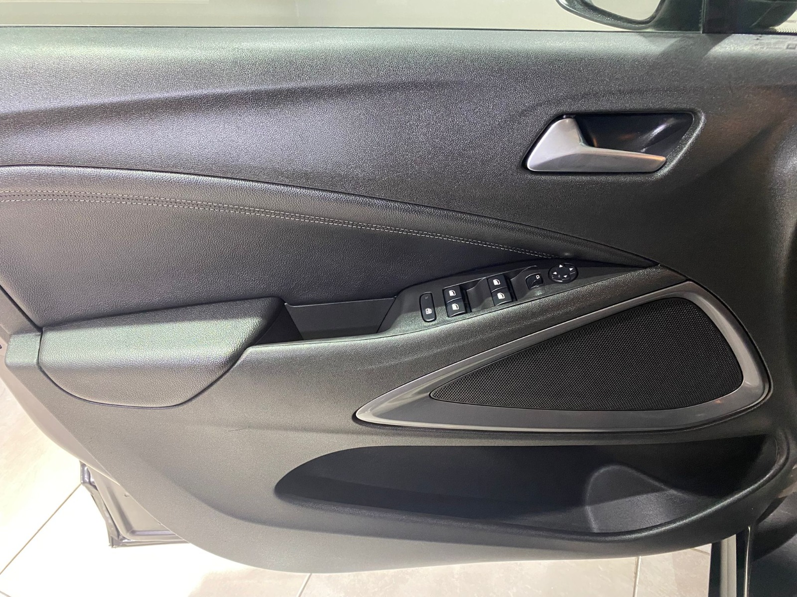 2022 Benzin Otomatik Opel Crossland Gri Gürel Tasarım Aksesuar Otomotiv San. Tic. Ltd. Şti.