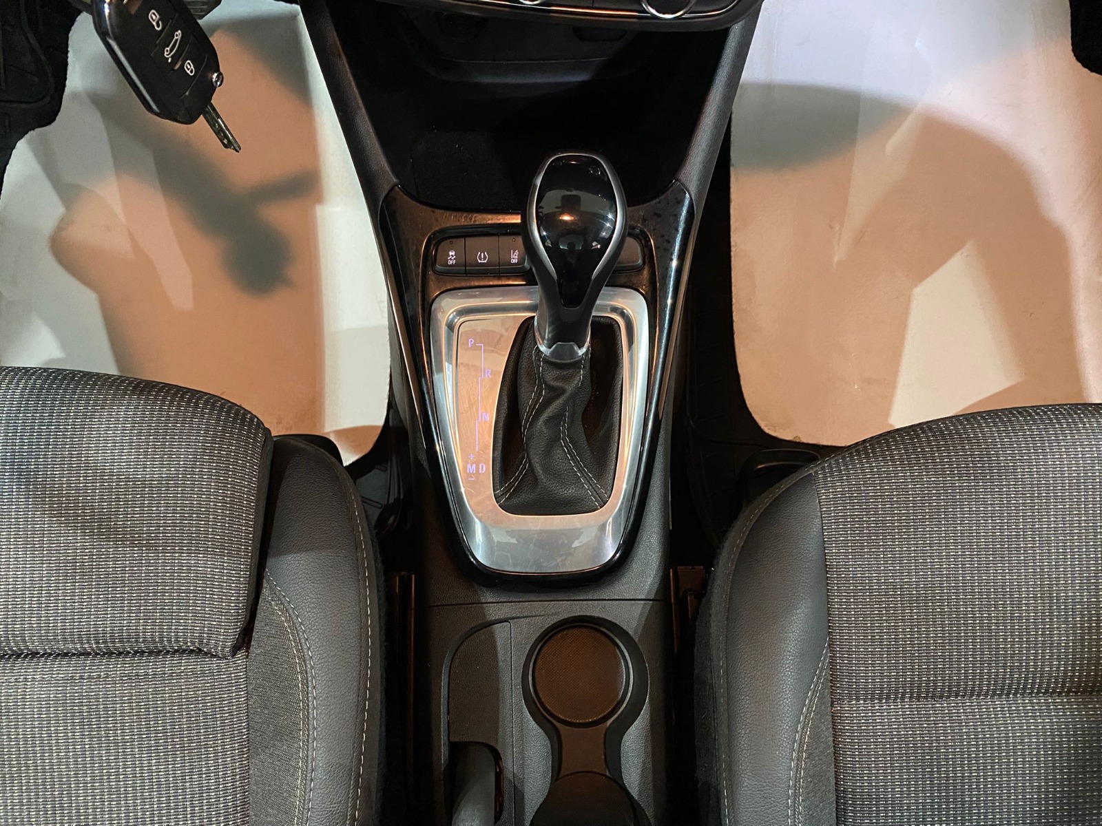 2022 Dizel Otomatik Opel Crossland Beyaz Gürel Tasarım Aksesuar Otomotiv San. Tic. Ltd. Şti.