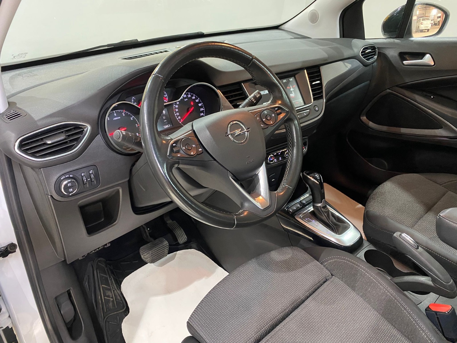 2022 Dizel Otomatik Opel Crossland Beyaz Gürel Tasarım Aksesuar Otomotiv San. Tic. Ltd. Şti.