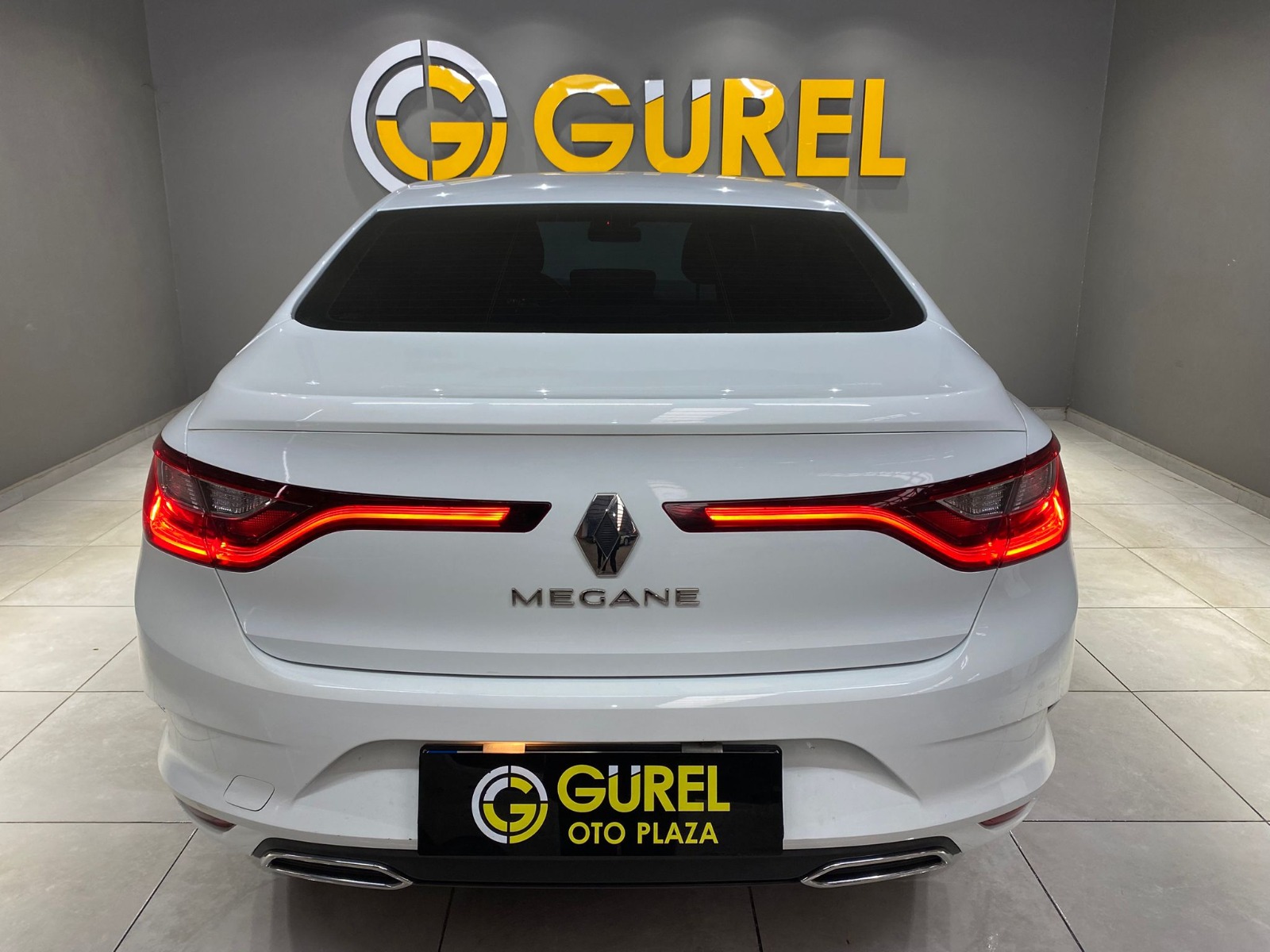 2021 Benzin Otomatik Renault Megane Beyaz Gürel Tasarım Aksesuar Otomotiv San. Tic. Ltd. Şti.