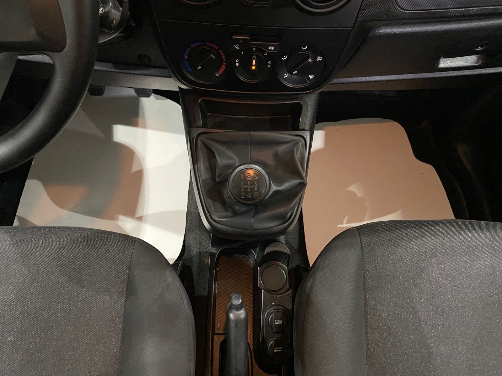 2024 Dizel Manuel Fiat Fiorino Combi Beyaz Gürel Tasarım Aksesuar Otomotiv San. Tic. Ltd. Şti.