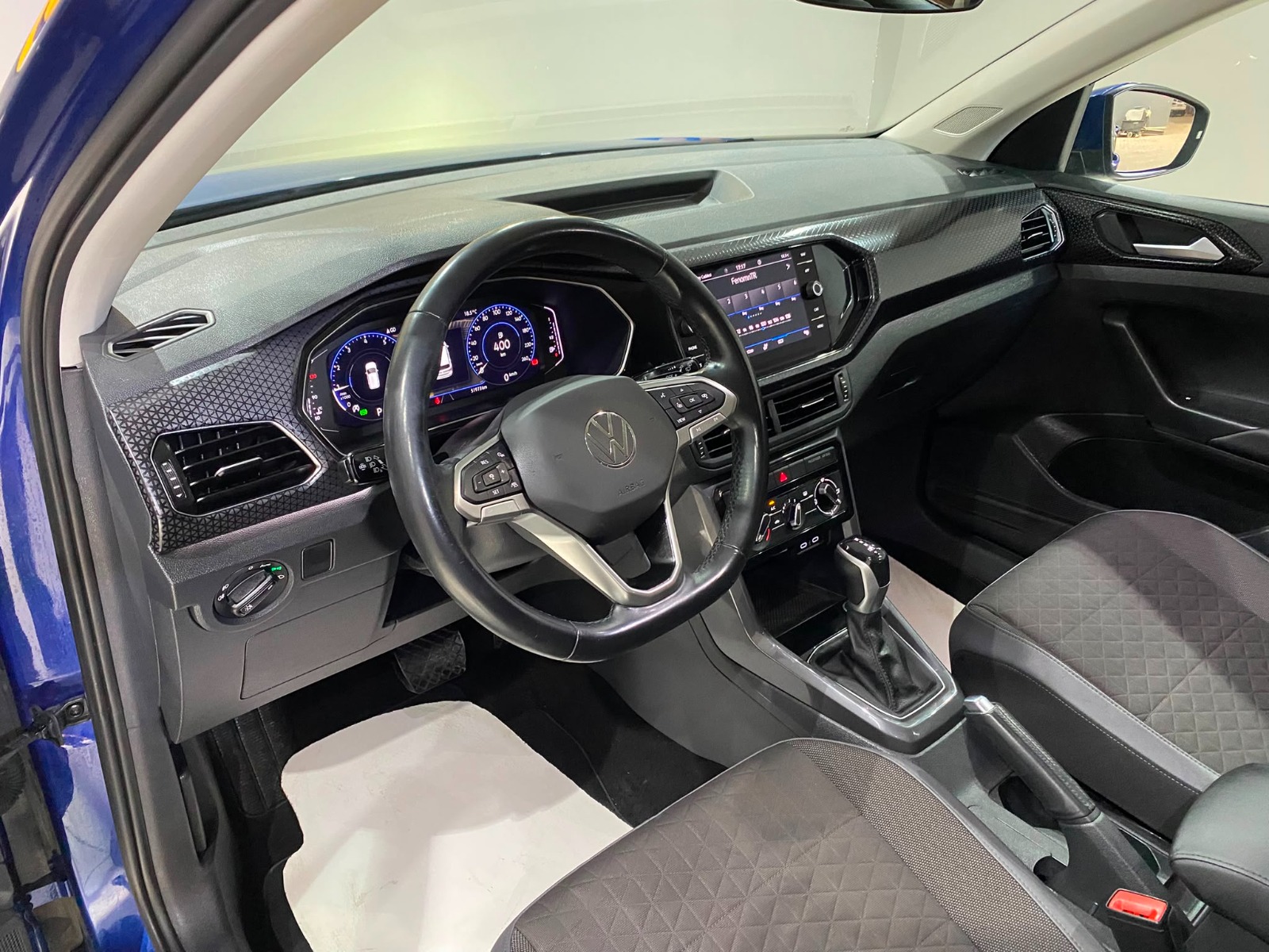 2022 Benzin Otomatik Volkswagen T-Cross Lacivert Gürel Tasarım Aksesuar Otomotiv San. Tic. Ltd. Şti.