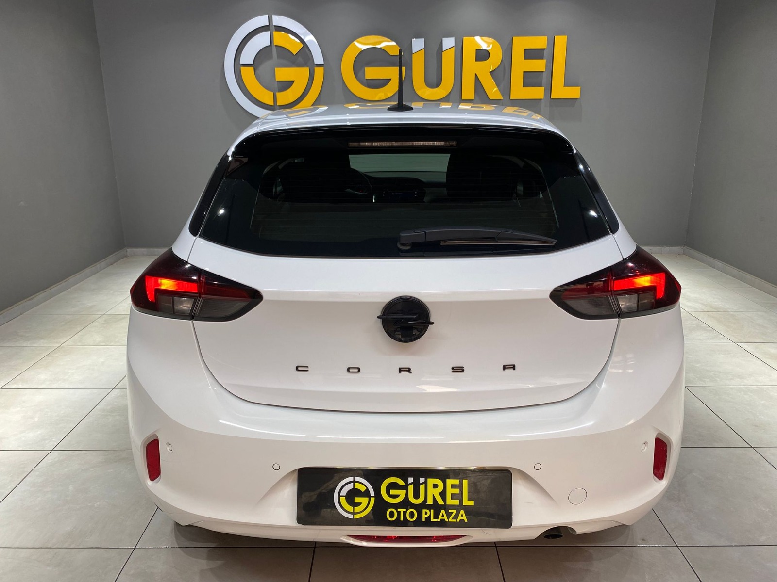 2025 Benzin Otomatik Opel Corsa Beyaz Gürel Tasarım Aksesuar Otomotiv San. Tic. Ltd. Şti.