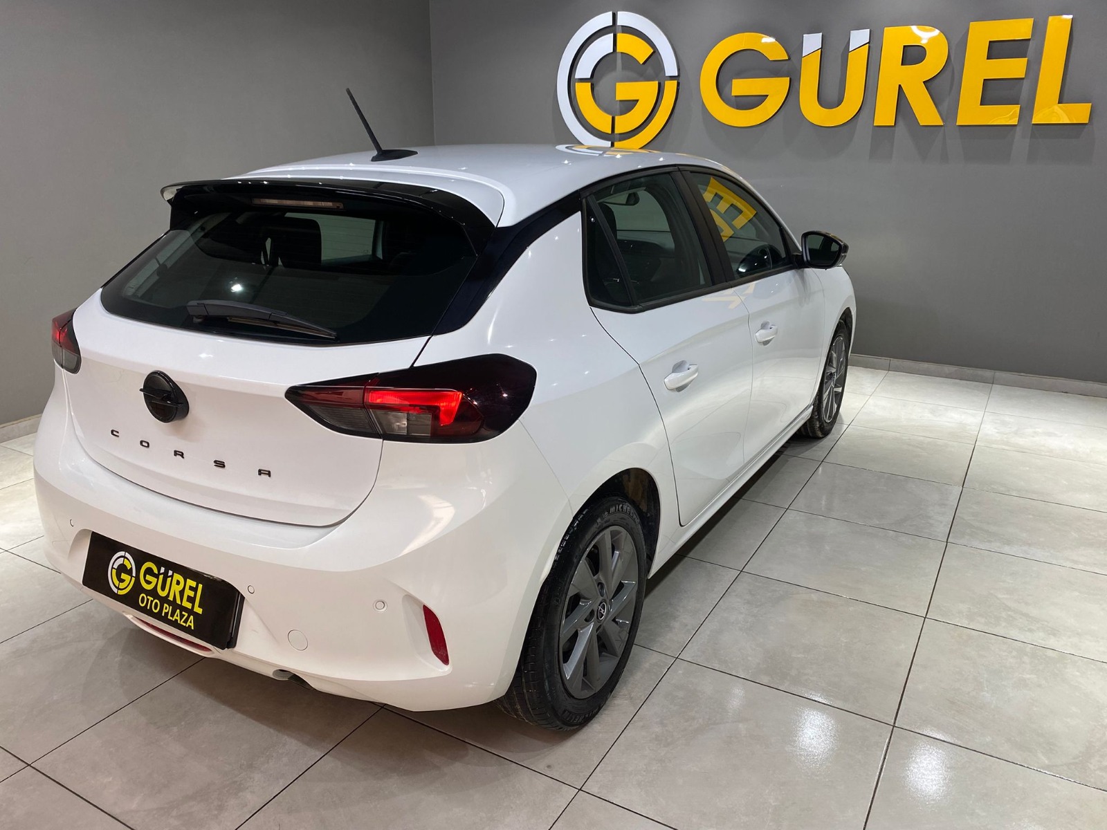 2025 Benzin Otomatik Opel Corsa Beyaz Gürel Tasarım Aksesuar Otomotiv San. Tic. Ltd. Şti.