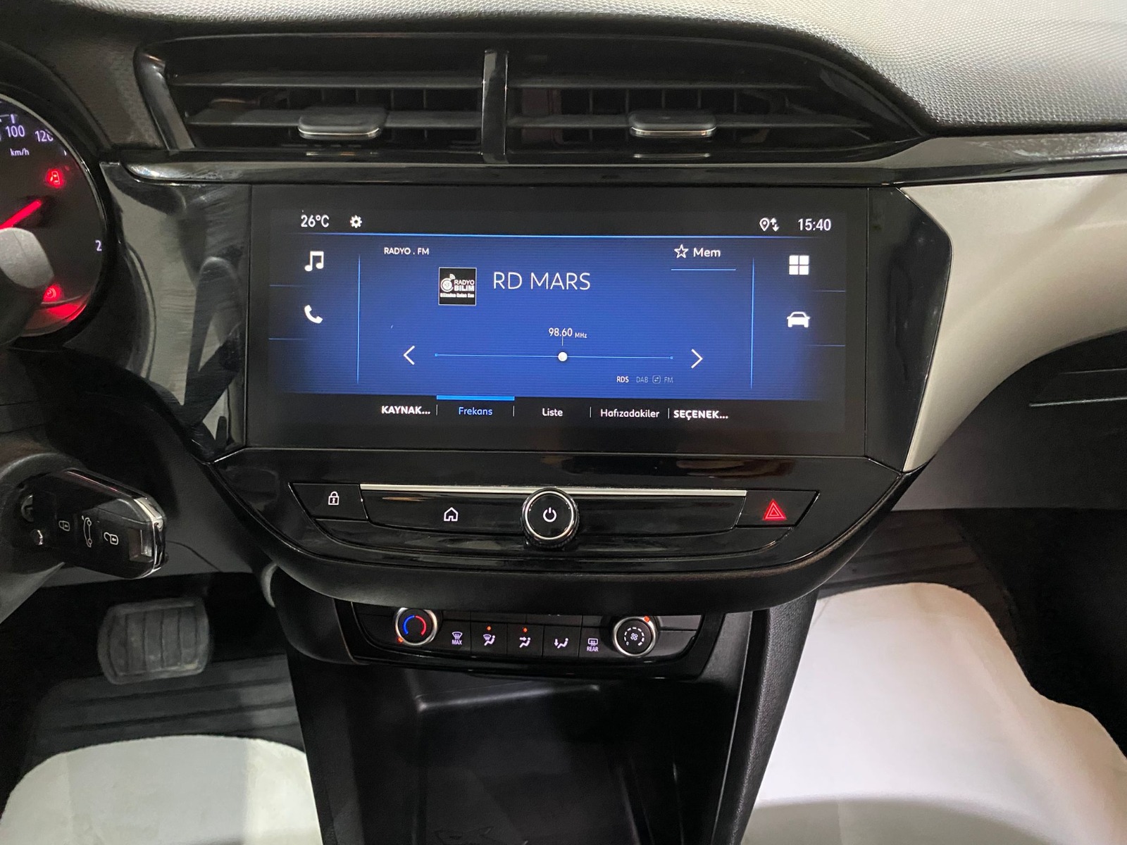 2025 Benzin Otomatik Opel Corsa Beyaz Gürel Tasarım Aksesuar Otomotiv San. Tic. Ltd. Şti.