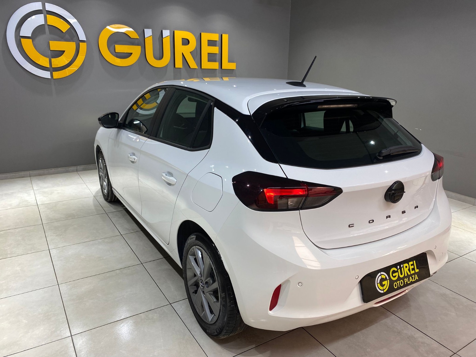 2025 Benzin Otomatik Opel Corsa Beyaz Gürel Tasarım Aksesuar Otomotiv San. Tic. Ltd. Şti.