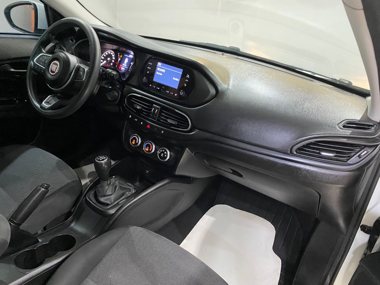 2023 Dizel Manuel Fiat Egea Beyaz Gürel Tasarım Aksesuar Otomotiv San. Tic. Ltd. Şti.