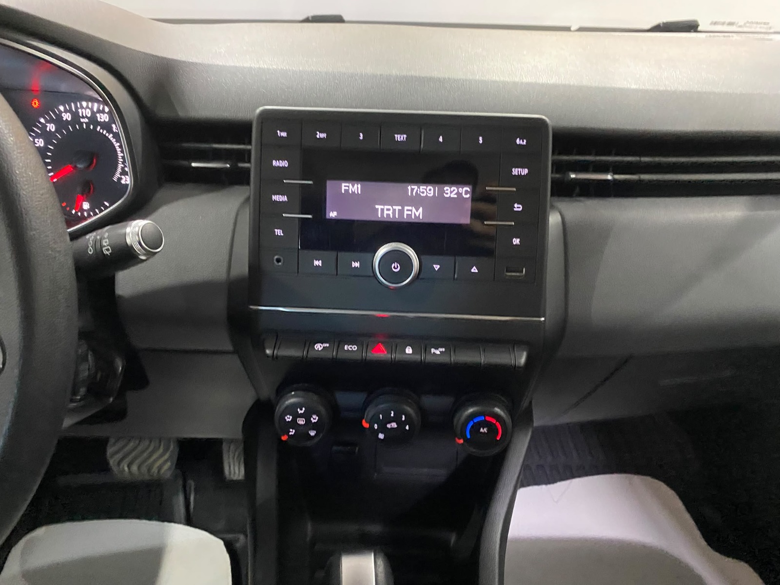 2021 Benzin Otomatik Renault Clio Mavi Gürel Tasarım Aksesuar Otomotiv San. Tic. Ltd. Şti.