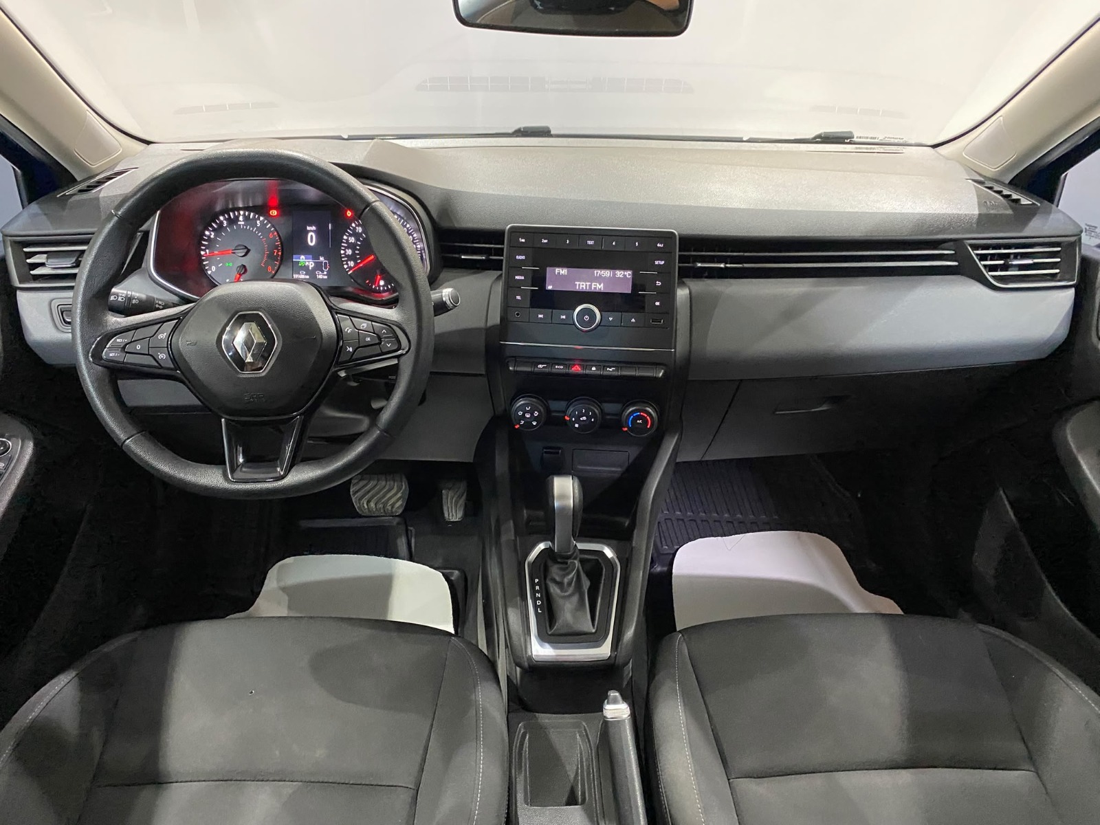 2021 Benzin Otomatik Renault Clio Mavi Gürel Tasarım Aksesuar Otomotiv San. Tic. Ltd. Şti.