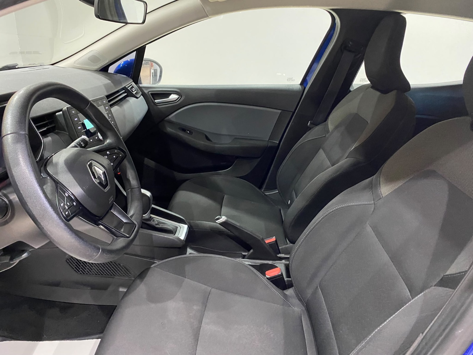 2021 Benzin Otomatik Renault Clio Mavi Gürel Tasarım Aksesuar Otomotiv San. Tic. Ltd. Şti.