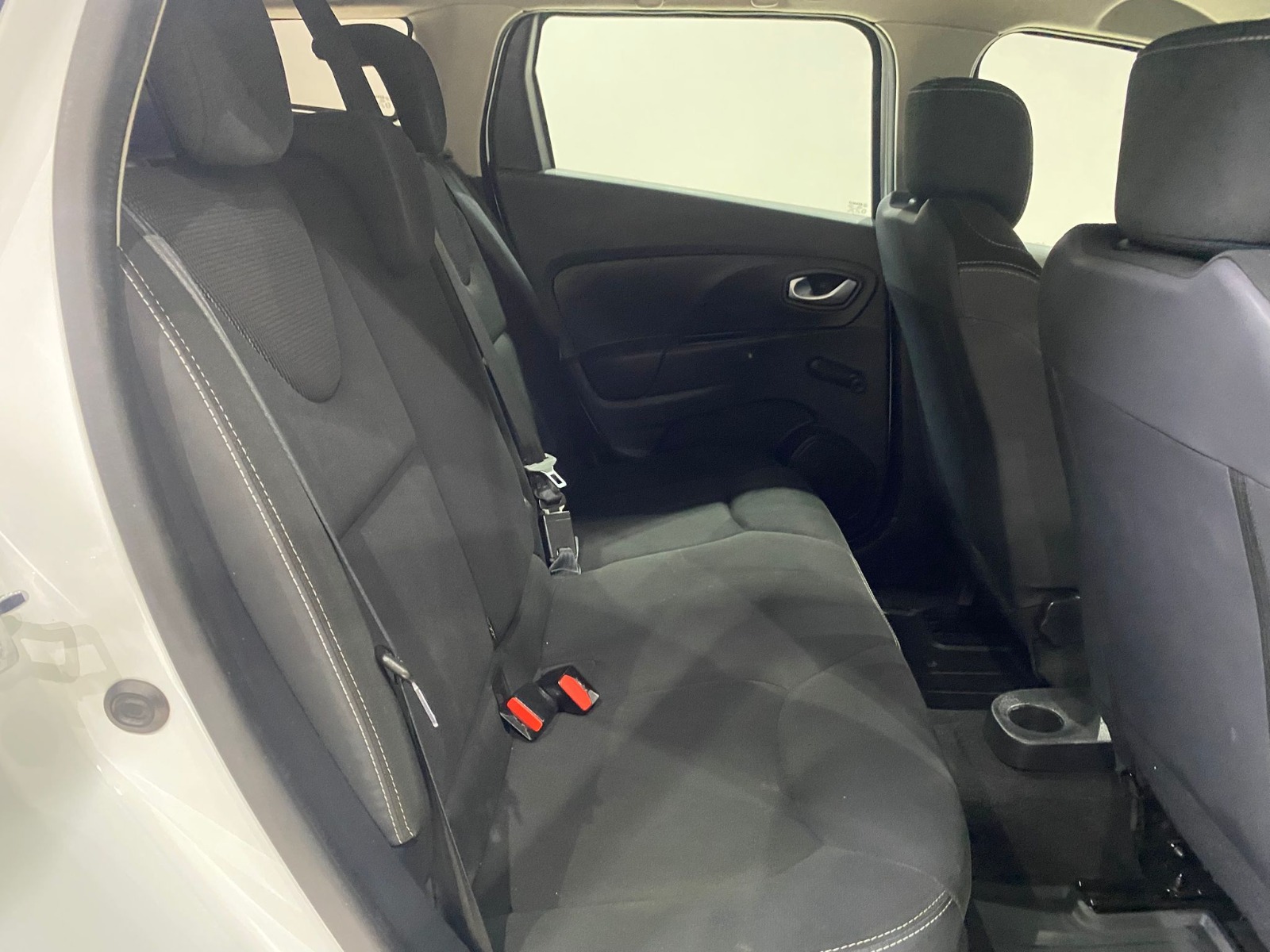 2020 Benzin + LPG Manuel Renault Clio Beyaz Gürel Tasarım Aksesuar Otomotiv San. Tic. Ltd. Şti.