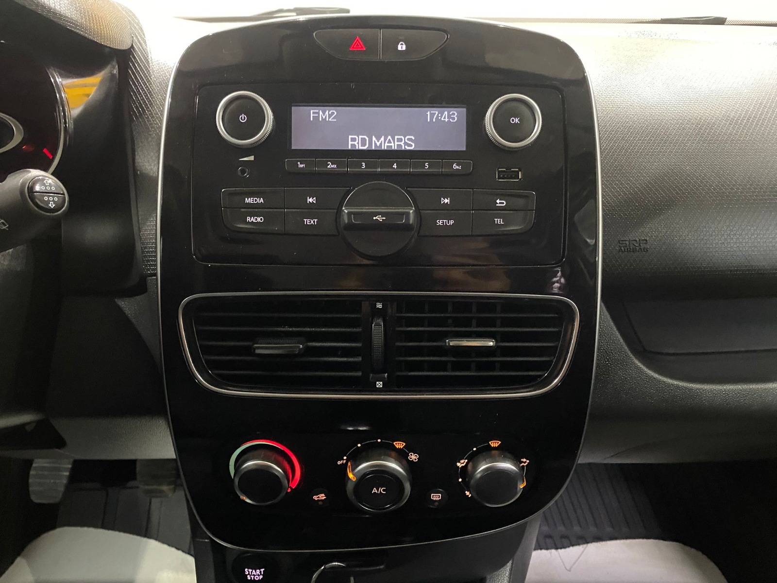 2020 Benzin + LPG Manuel Renault Clio Beyaz Gürel Tasarım Aksesuar Otomotiv San. Tic. Ltd. Şti.