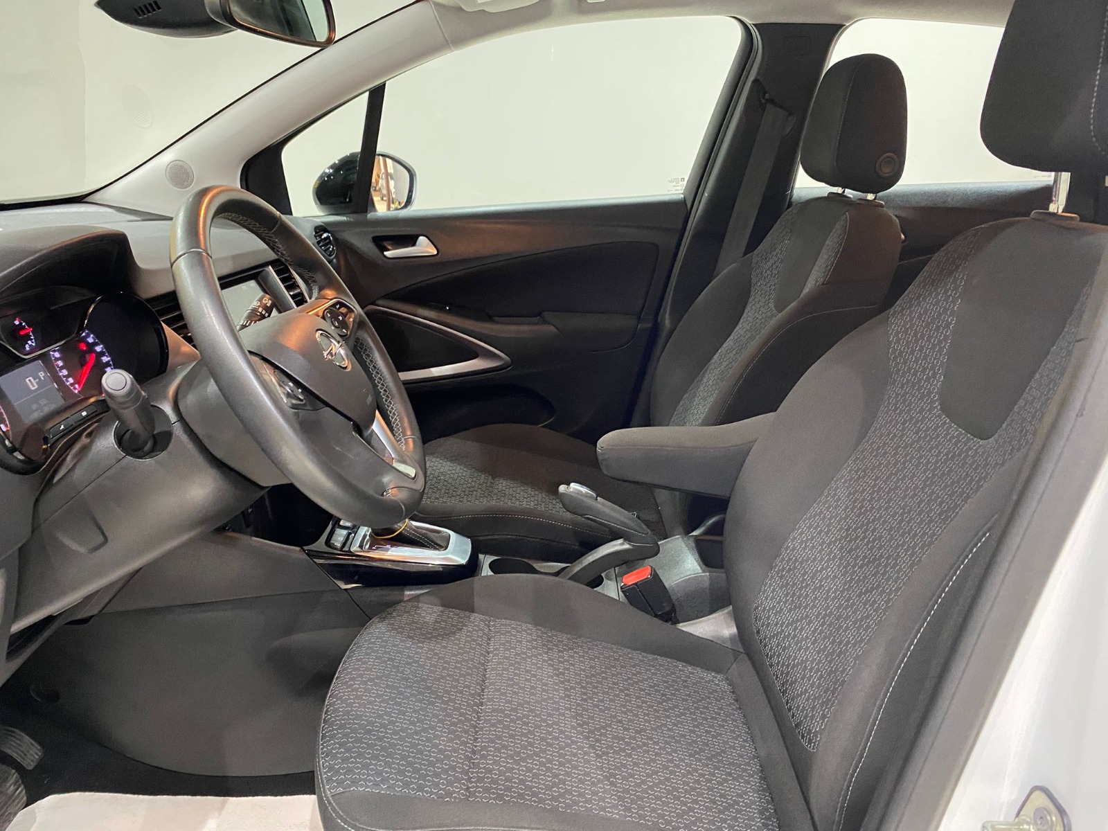2024 Benzin Otomatik Opel Crossland Beyaz Gürel Tasarım Aksesuar Otomotiv San. Tic. Ltd. Şti.