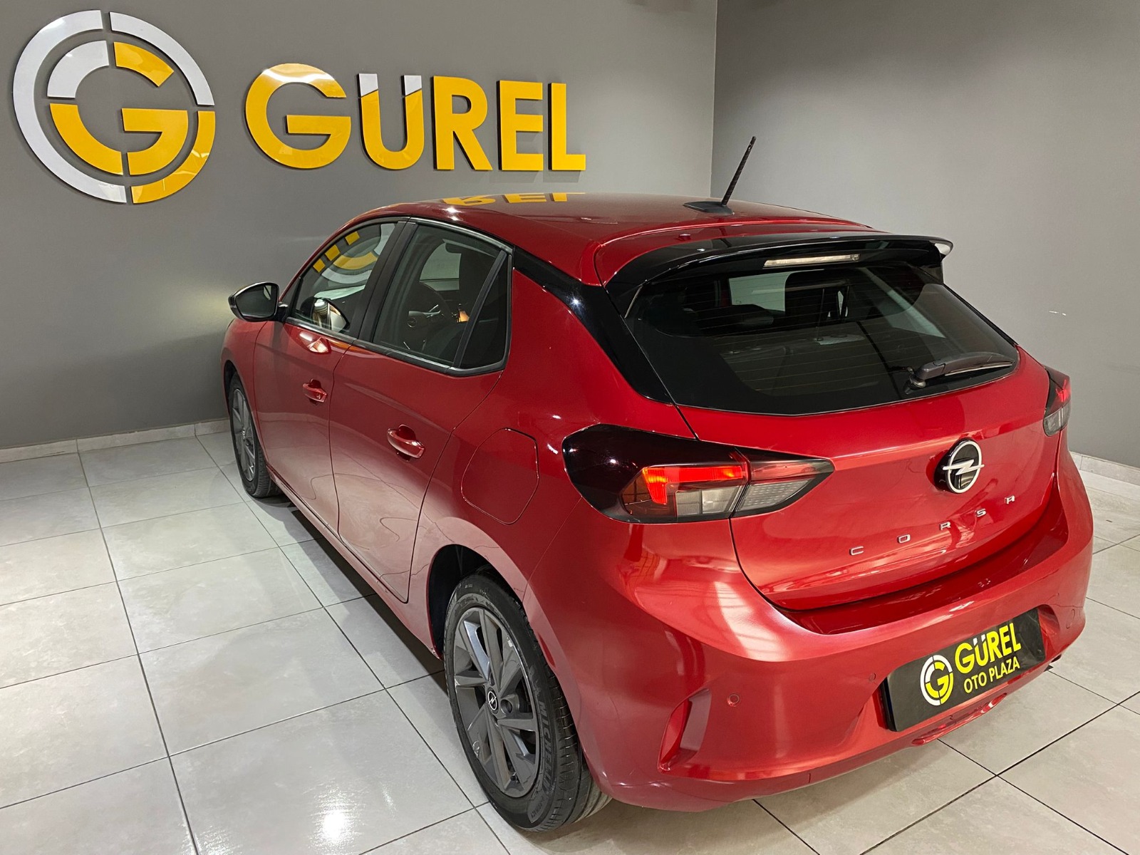 2024 Benzin Otomatik Opel Corsa Kırmızı Gürel Tasarım Aksesuar Otomotiv San. Tic. Ltd. Şti.