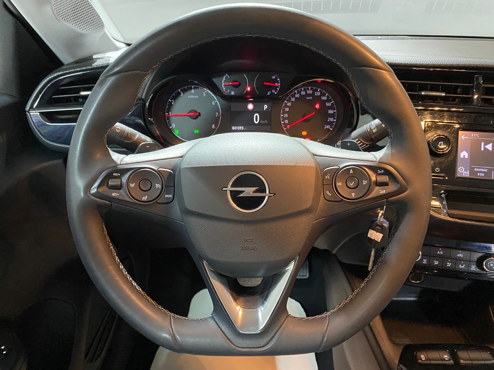 2024 Benzin Otomatik Opel Corsa Kırmızı Gürel Tasarım Aksesuar Otomotiv San. Tic. Ltd. Şti.