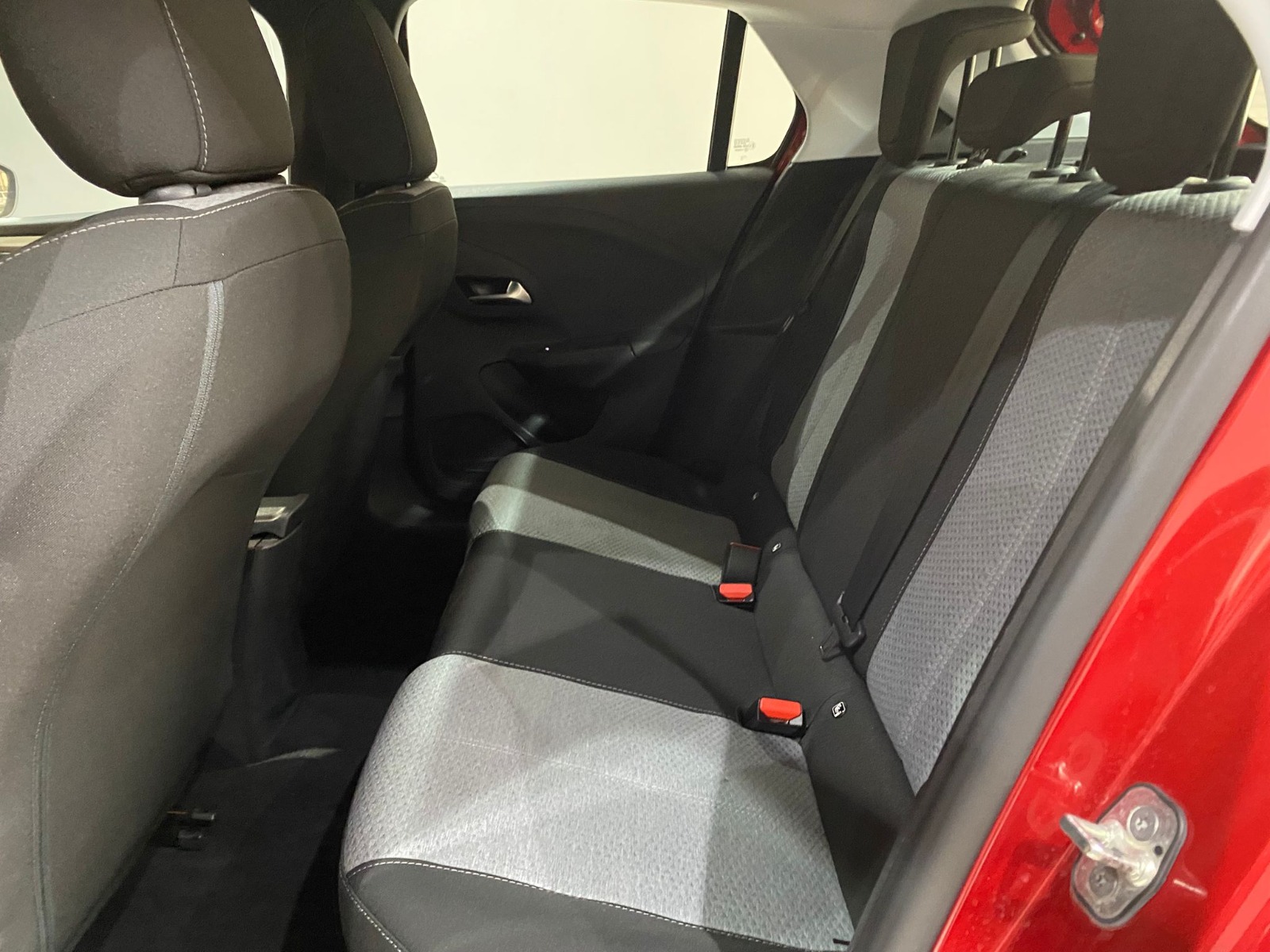 2024 Benzin Otomatik Opel Corsa Kırmızı Gürel Tasarım Aksesuar Otomotiv San. Tic. Ltd. Şti.
