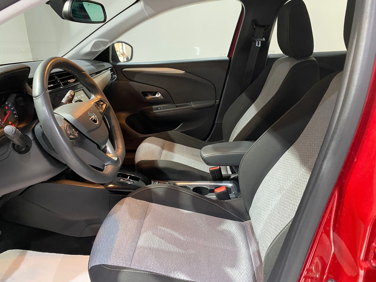 2024 Benzin Otomatik Opel Corsa Kırmızı Gürel Tasarım Aksesuar Otomotiv San. Tic. Ltd. Şti.