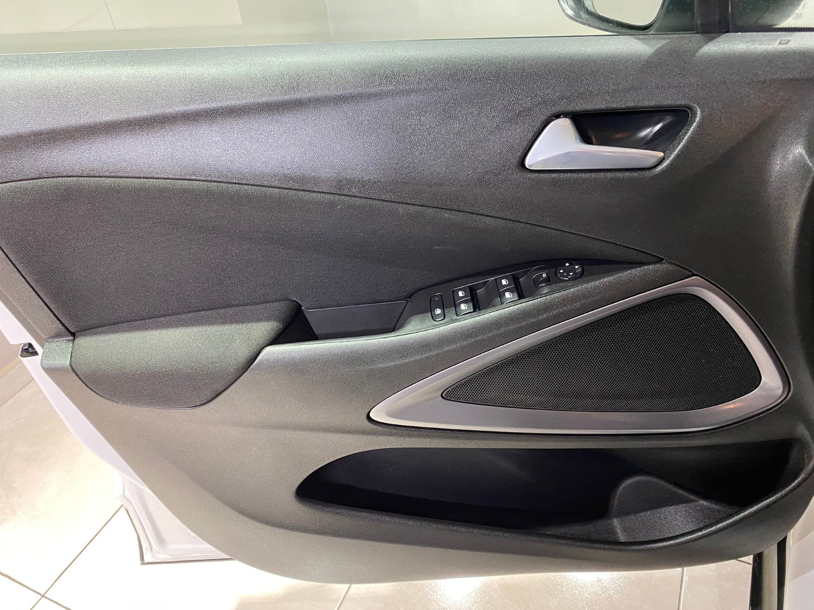 2024 Benzin Otomatik Opel Crossland Beyaz Gürel Tasarım Aksesuar Otomotiv San. Tic. Ltd. Şti.