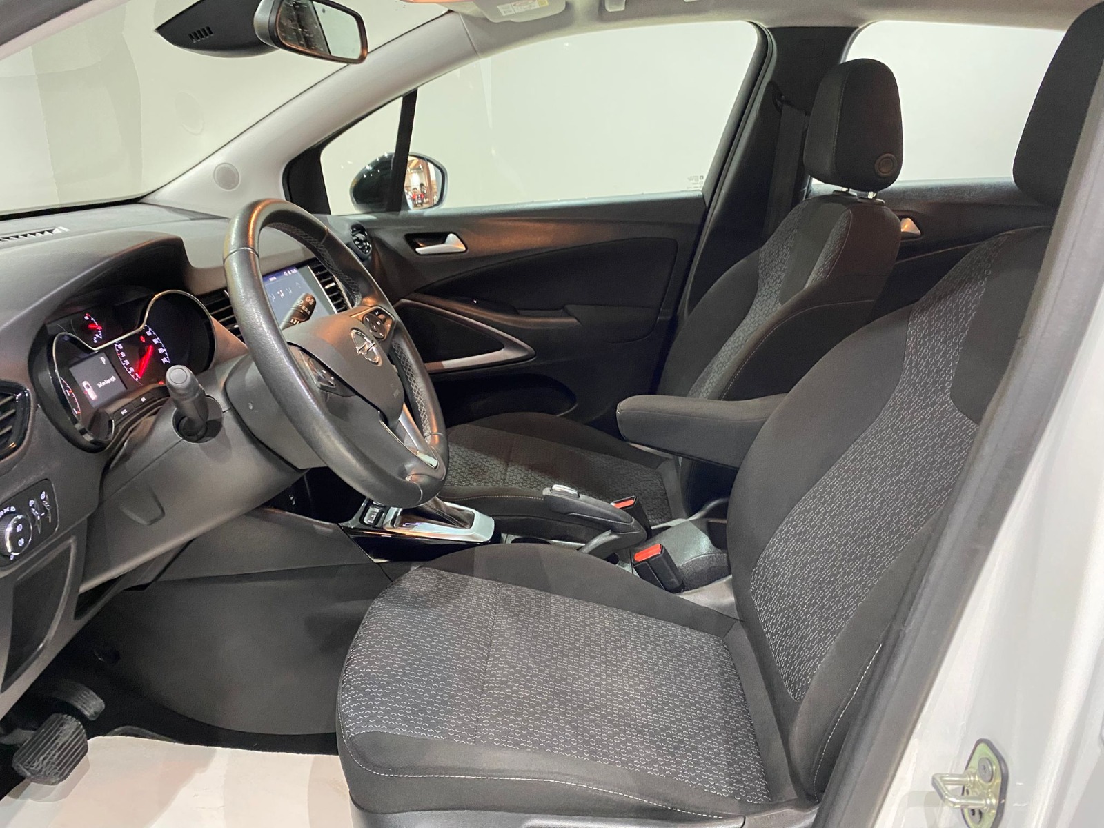 2024 Benzin Otomatik Opel Crossland Beyaz Gürel Tasarım Aksesuar Otomotiv San. Tic. Ltd. Şti.