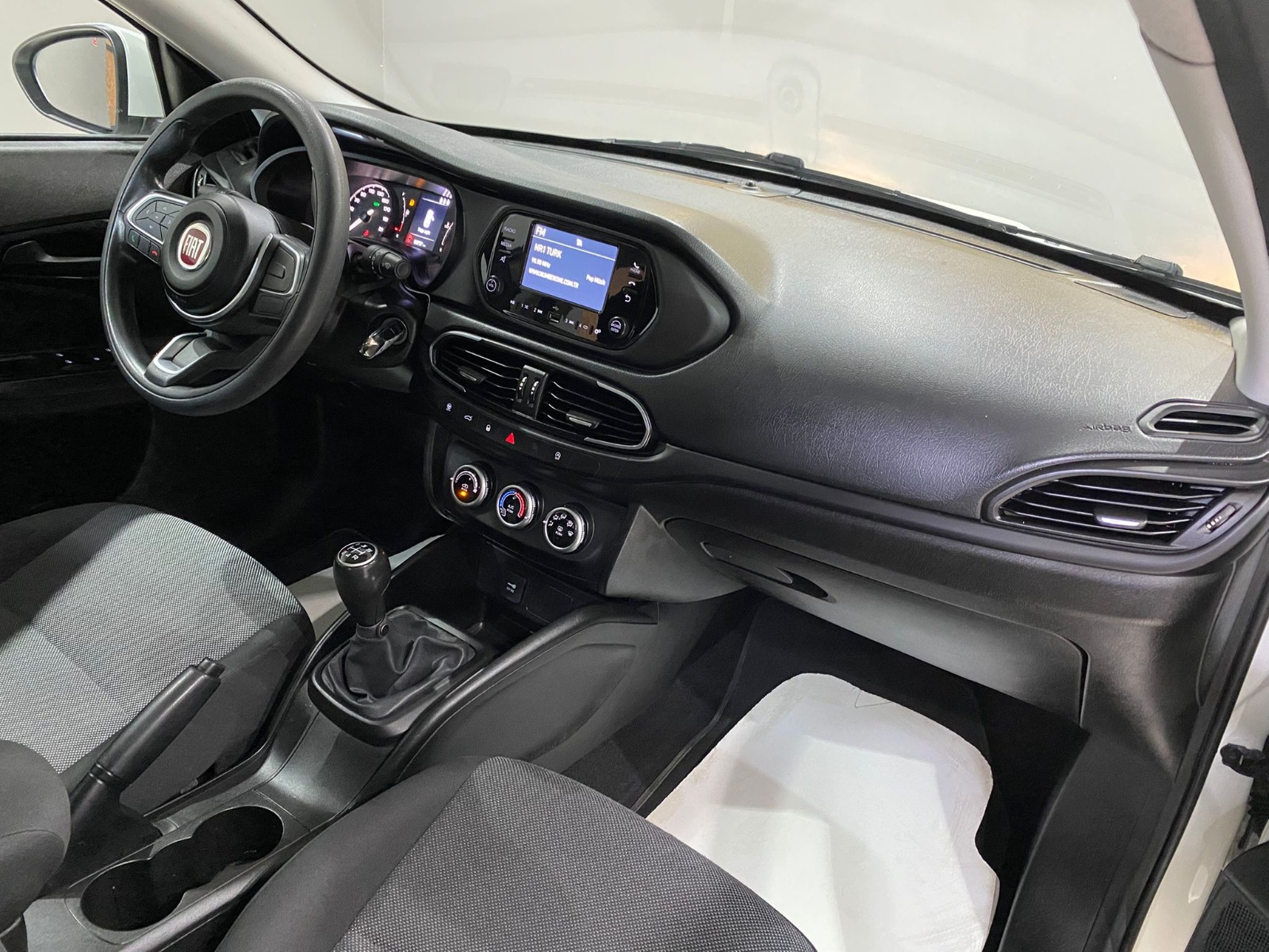 2023 Dizel Manuel Fiat Egea Beyaz Gürel Tasarım Aksesuar Otomotiv San. Tic. Ltd. Şti.